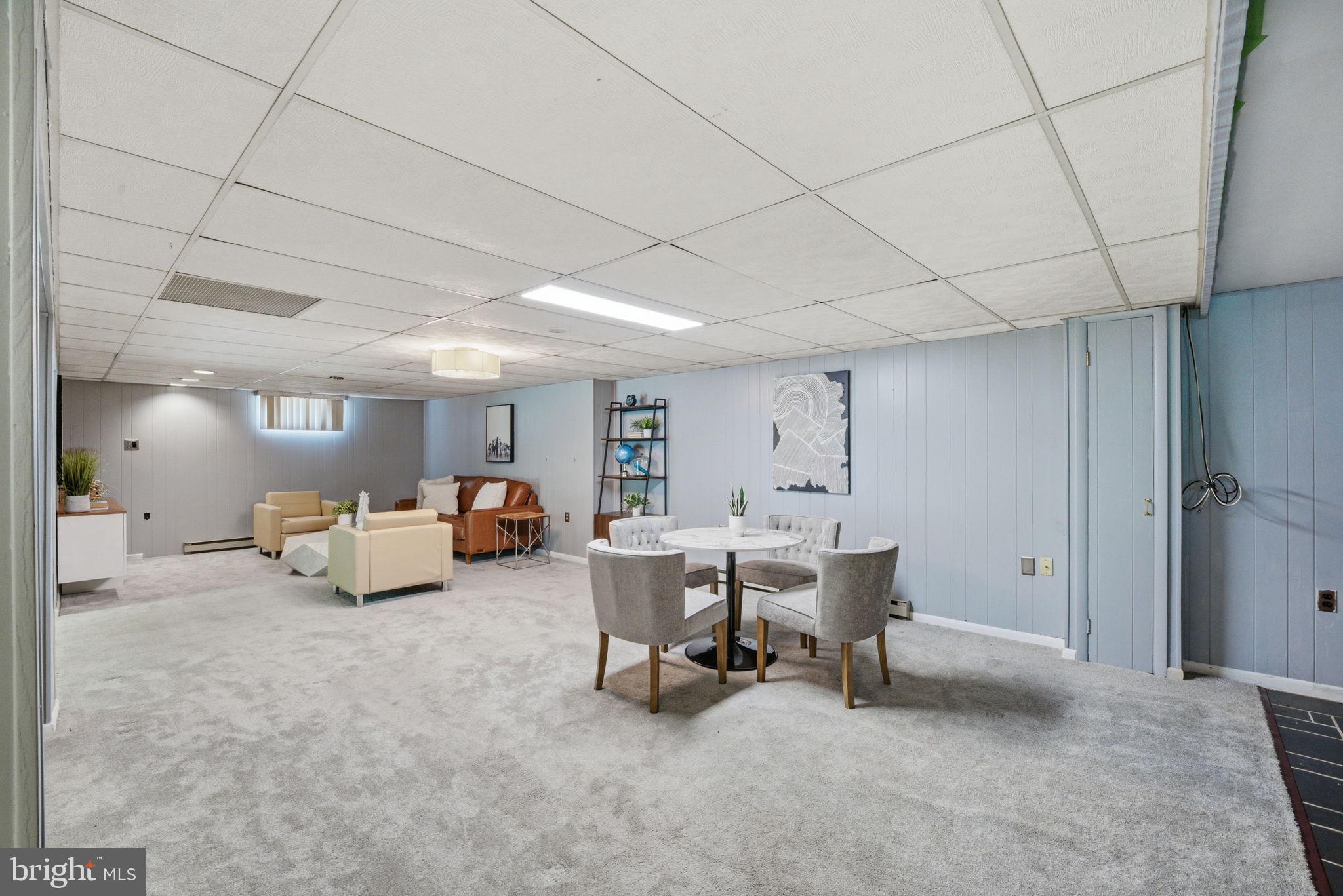 POPLAR KNOB - Residential