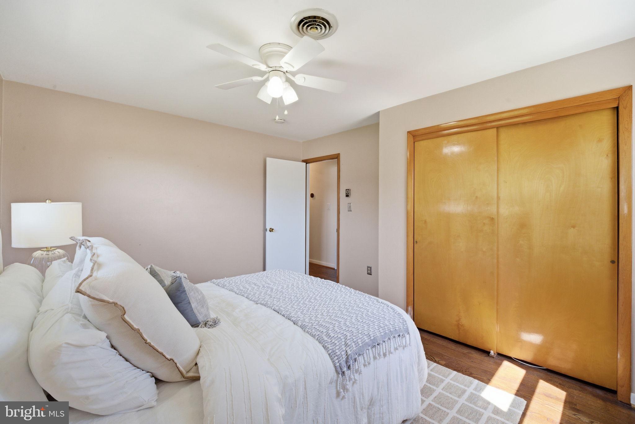 POPLAR KNOB - Residential