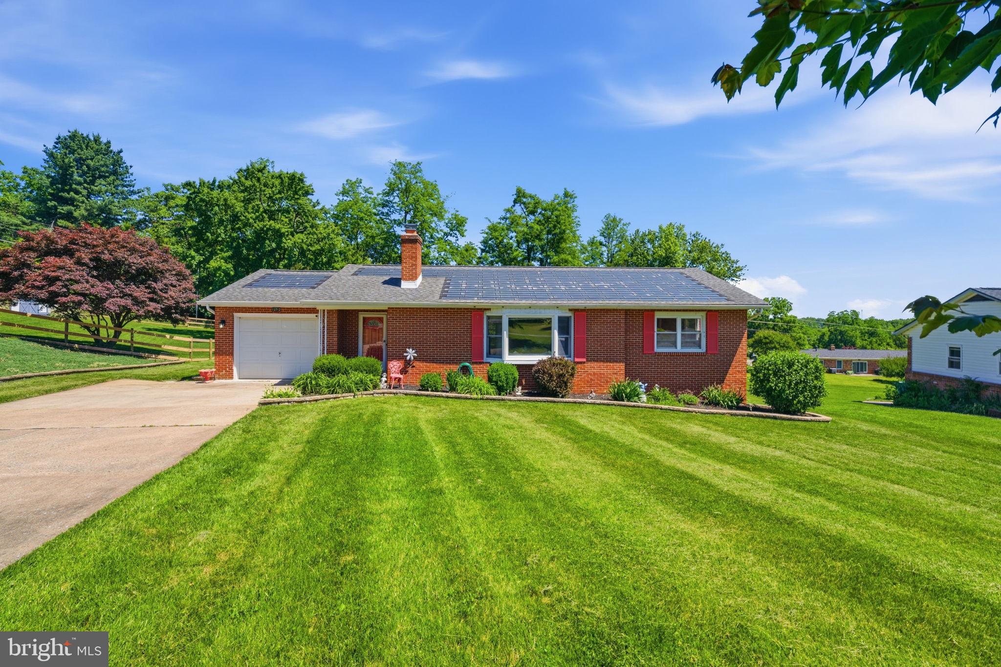POPLAR KNOB - Residential
