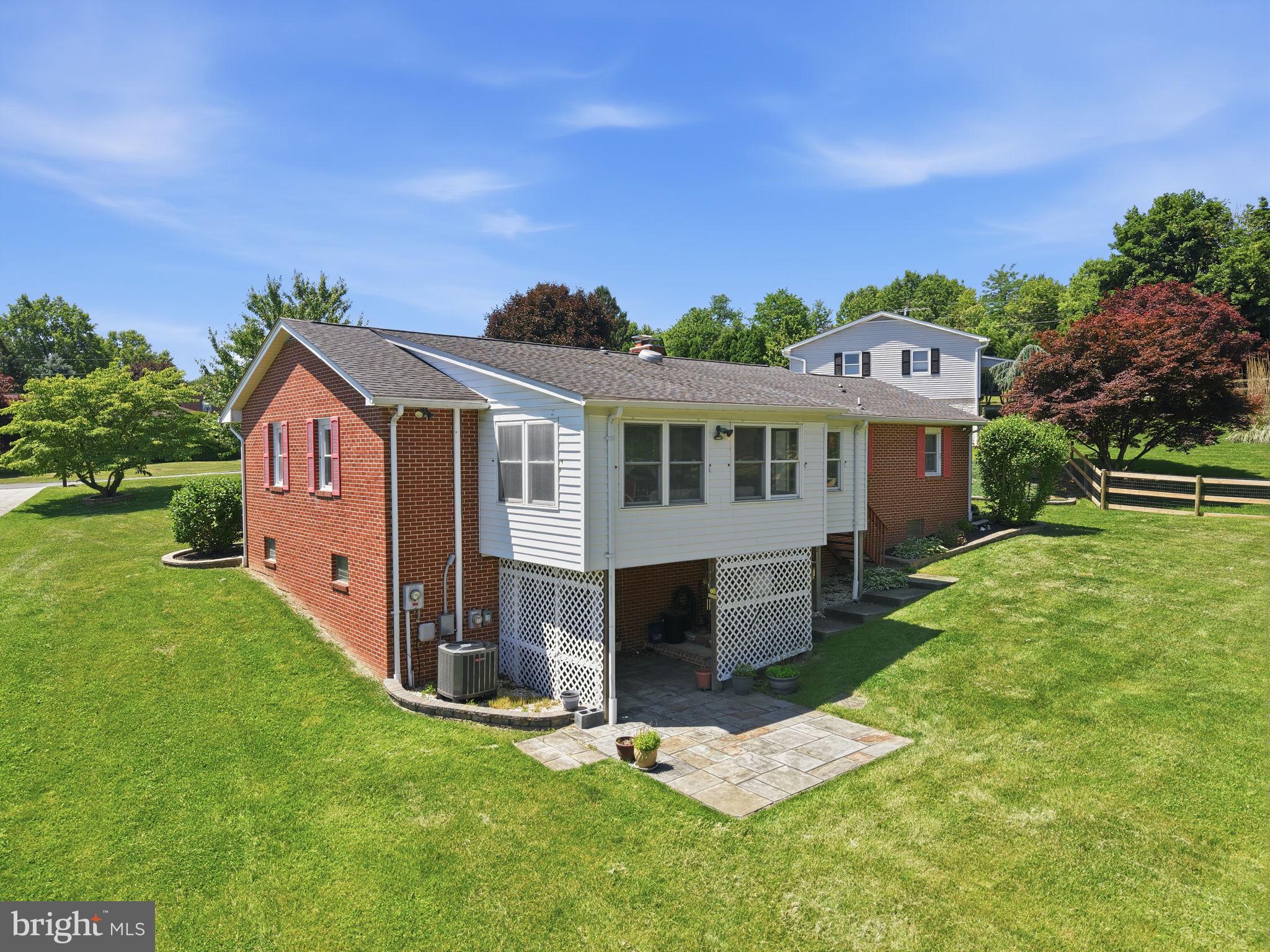 POPLAR KNOB - Residential