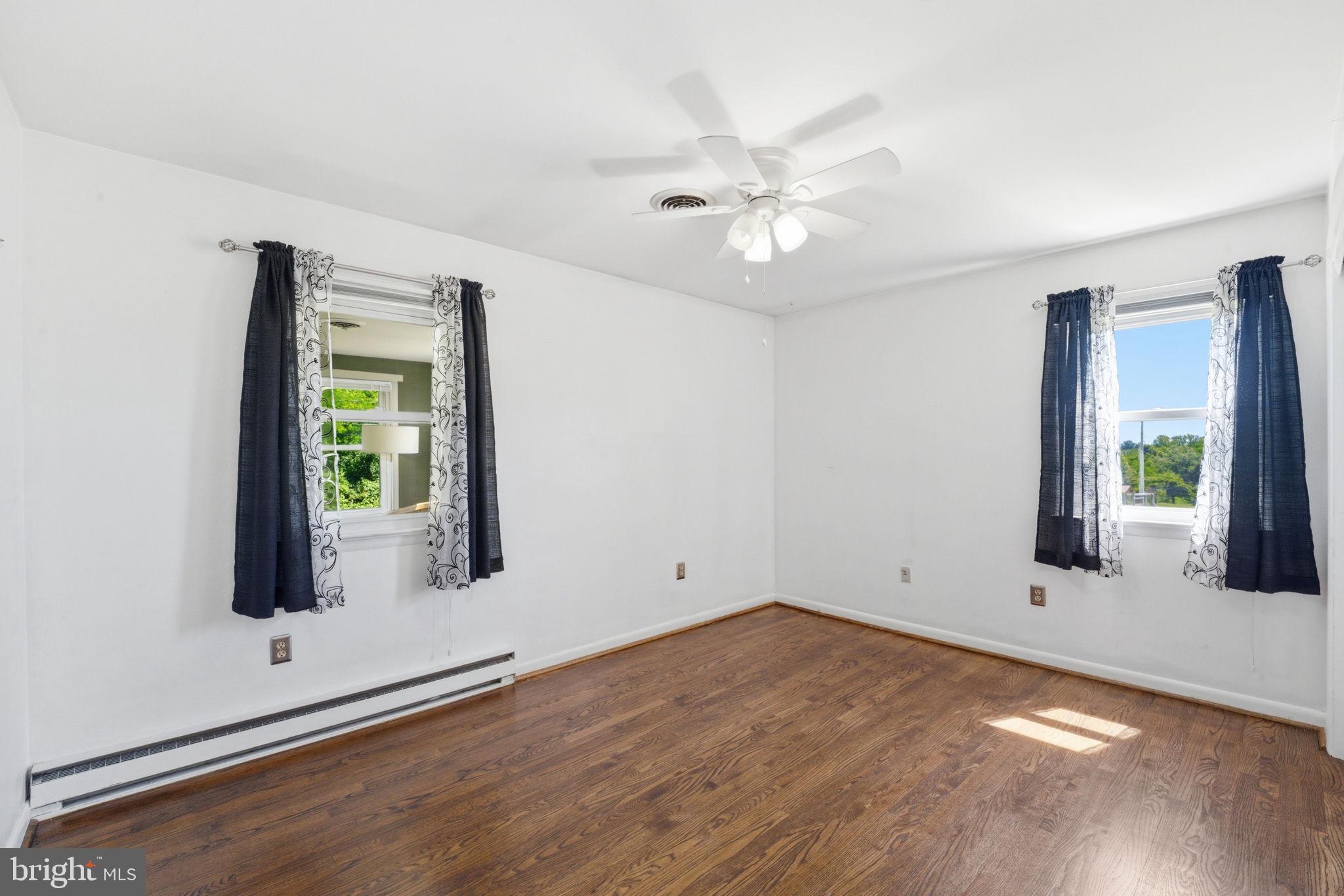 POPLAR KNOB - Residential