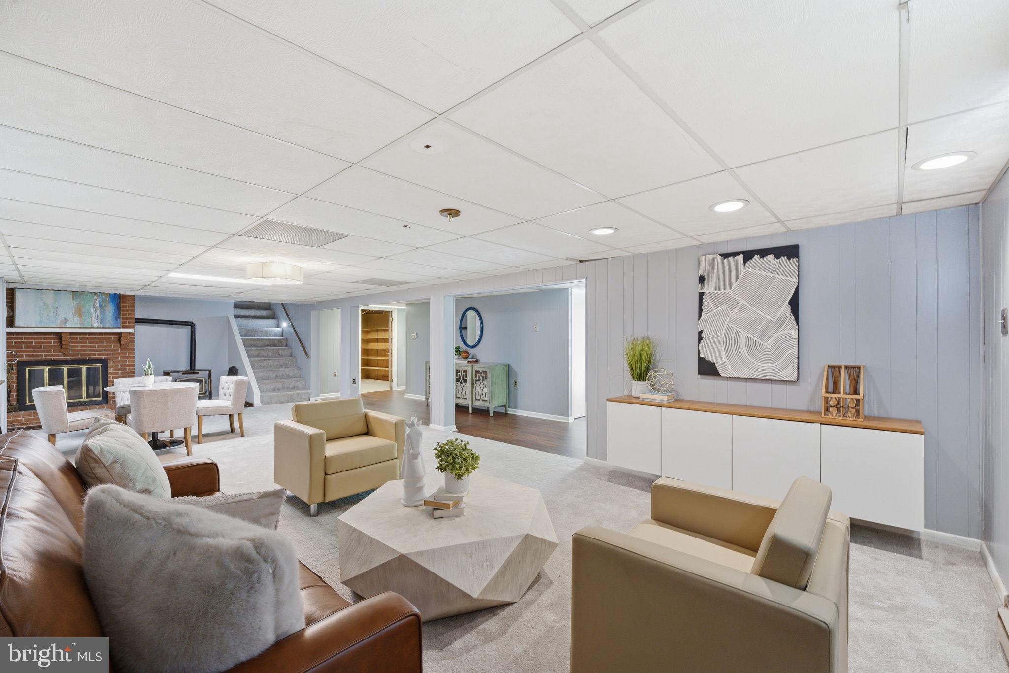 POPLAR KNOB - Residential