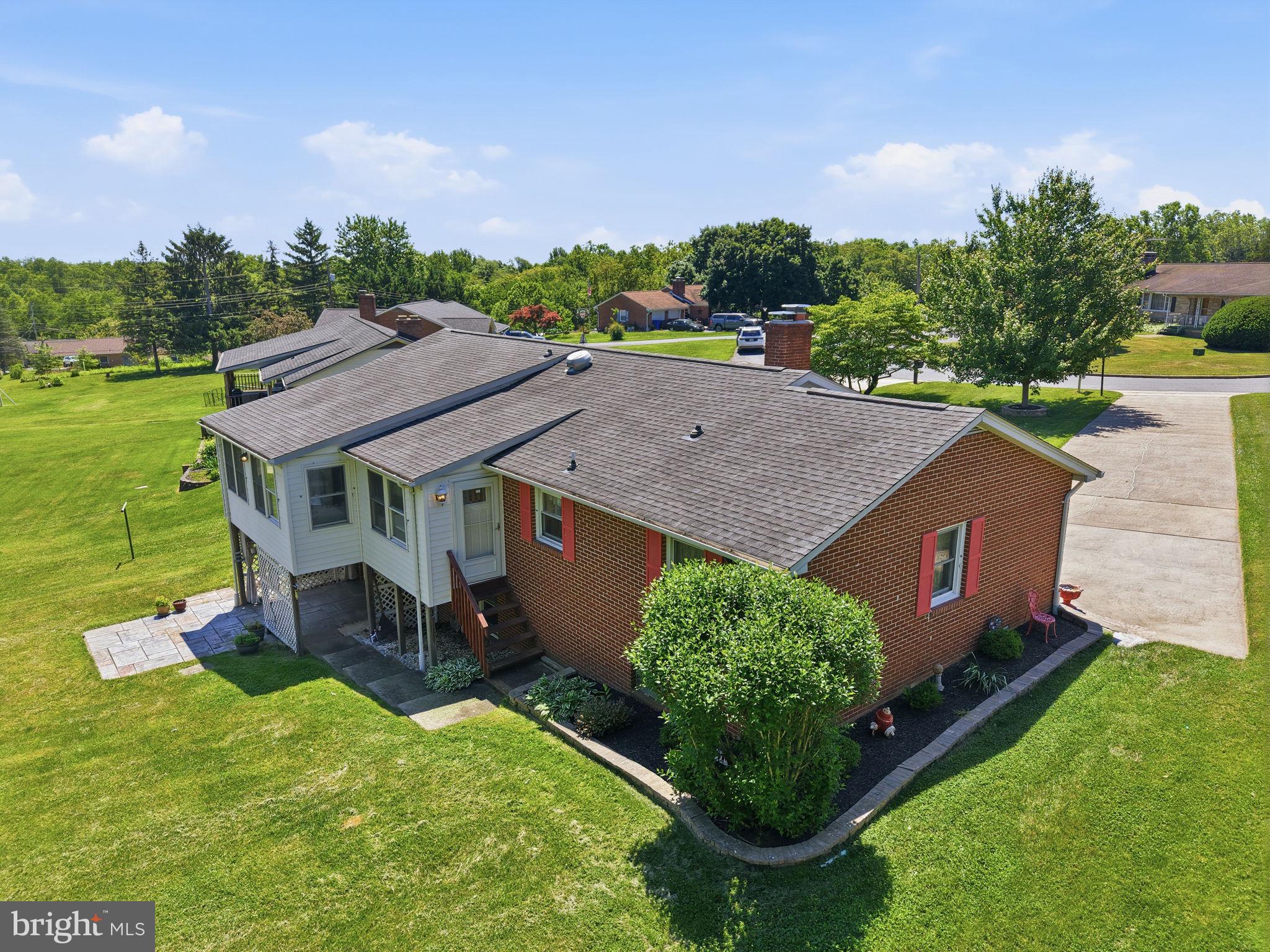 POPLAR KNOB - Residential