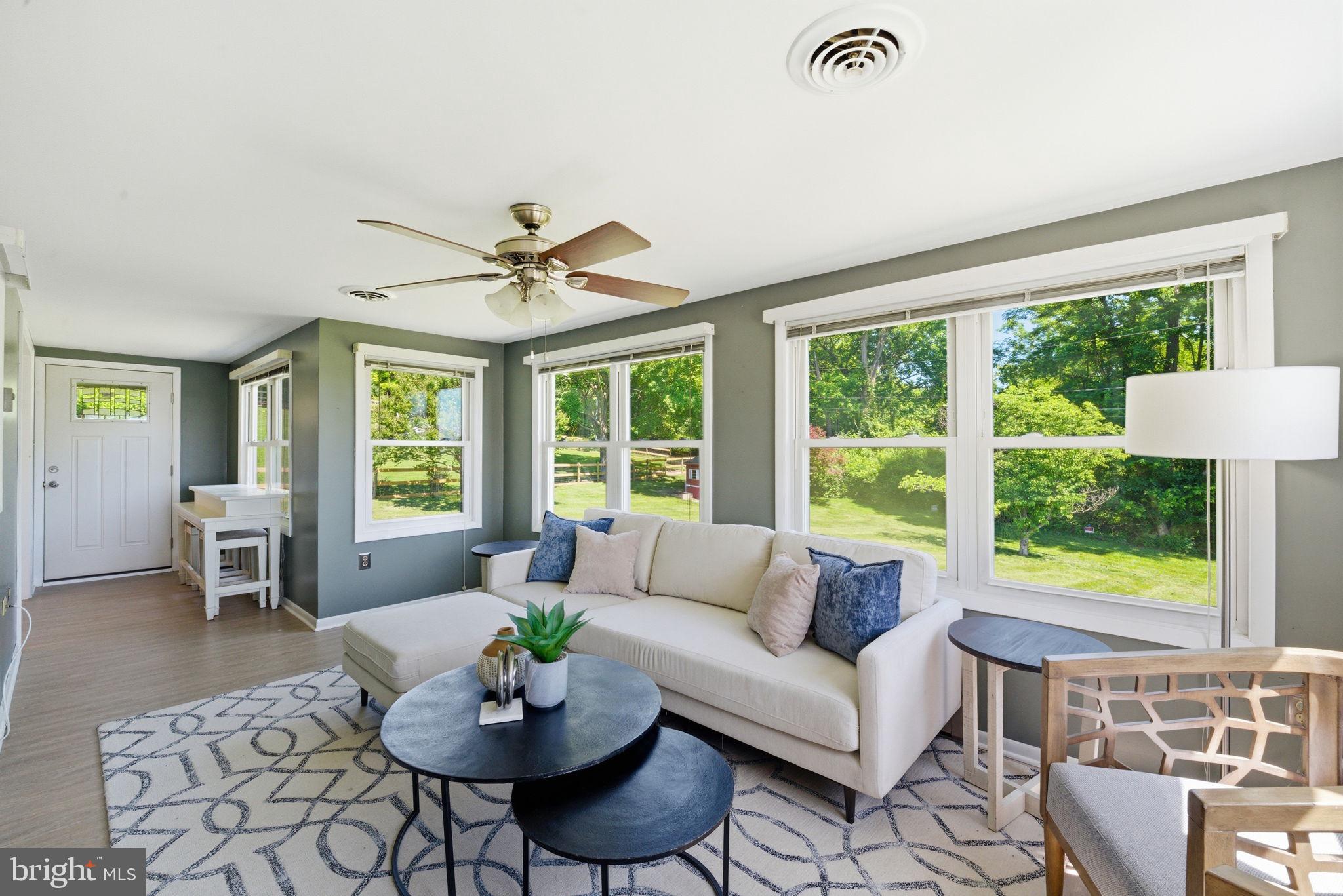 POPLAR KNOB - Residential