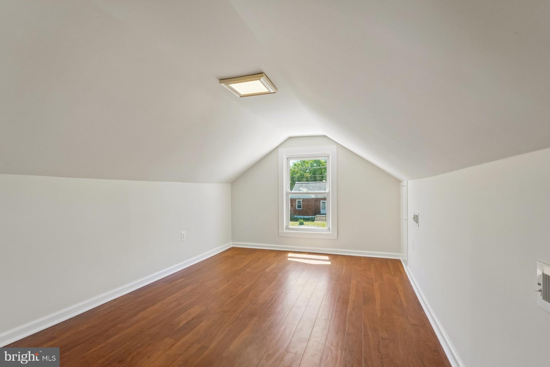 CATONSVILLE MANOR - Residential