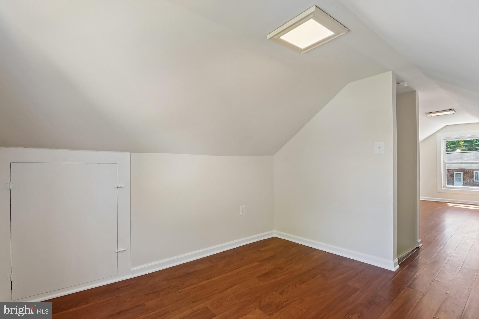 CATONSVILLE MANOR - Residential