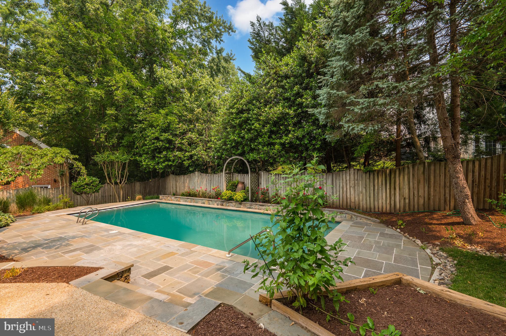 KENWOOD - Residential
