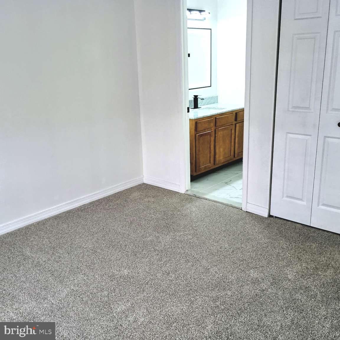 STONES THROW - Residential