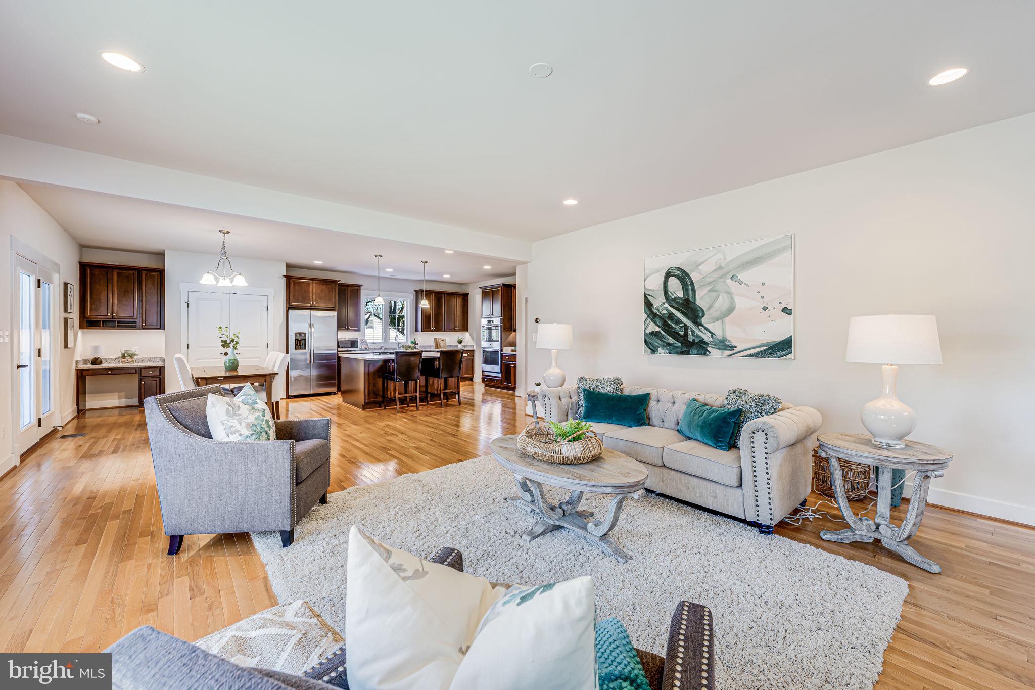 PIMMIT HILLS - Residential