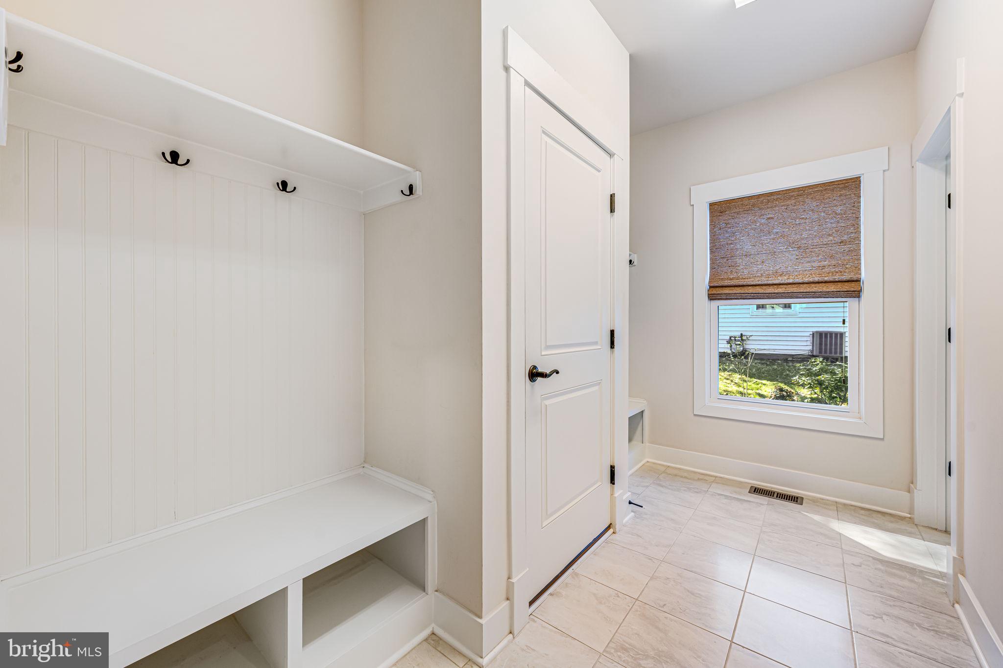 PIMMIT HILLS - Residential