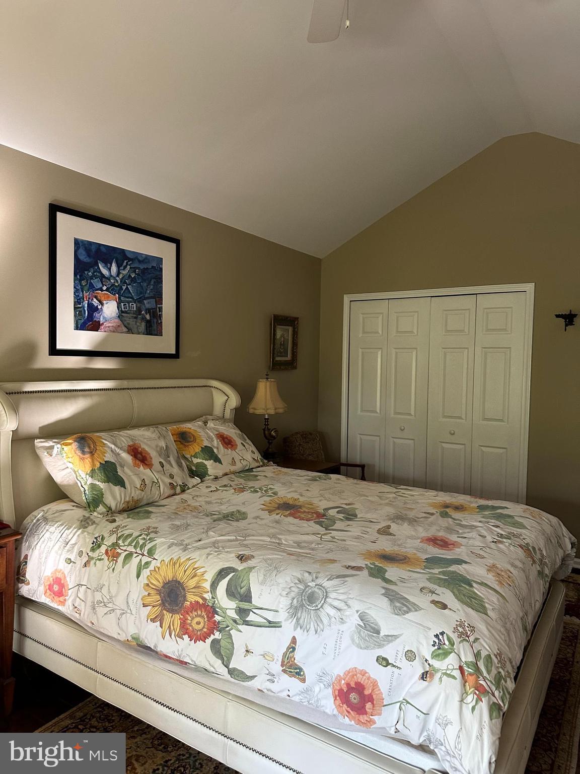 COUNTRY CROSSING - Residential