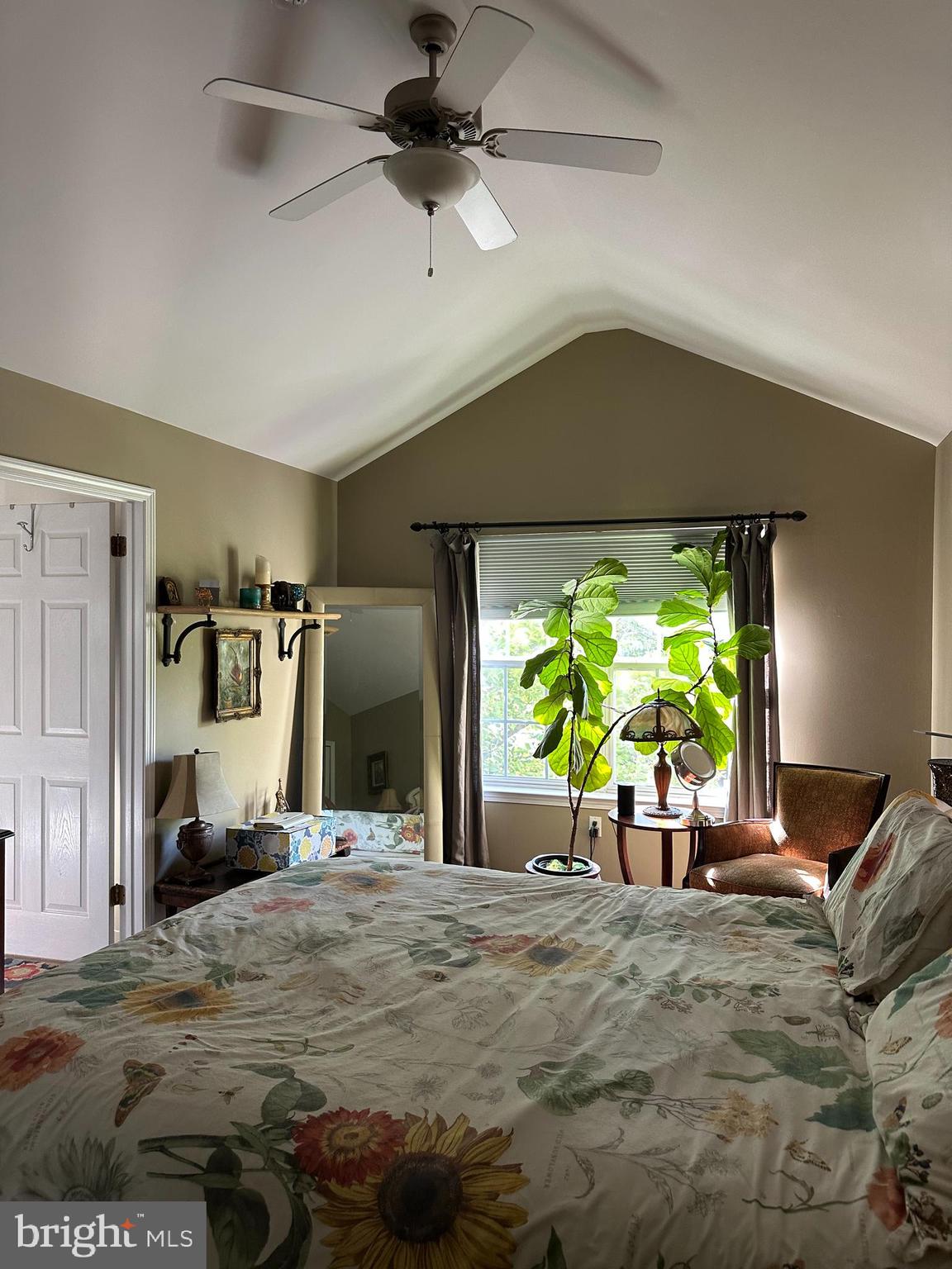 COUNTRY CROSSING - Residential