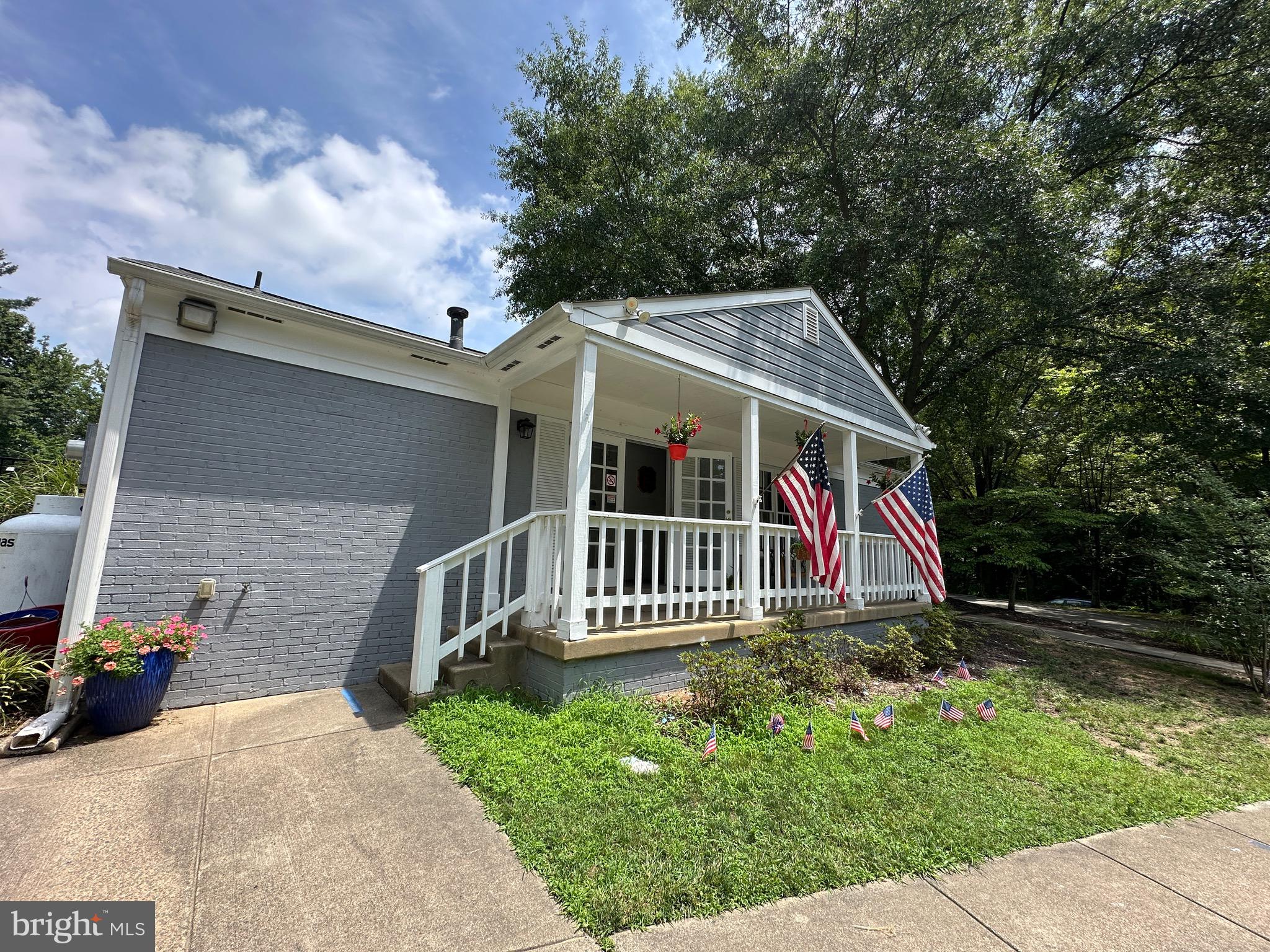 ORANGE HUNT ESTATES WEST - Residential