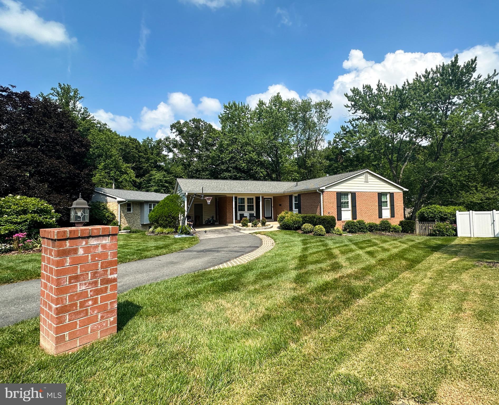 ORANGE HUNT ESTATES WEST - Residential