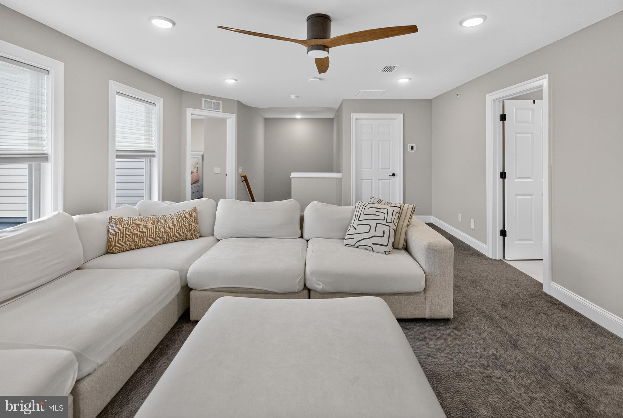 DEL WEBB NORTH PENN - Residential
