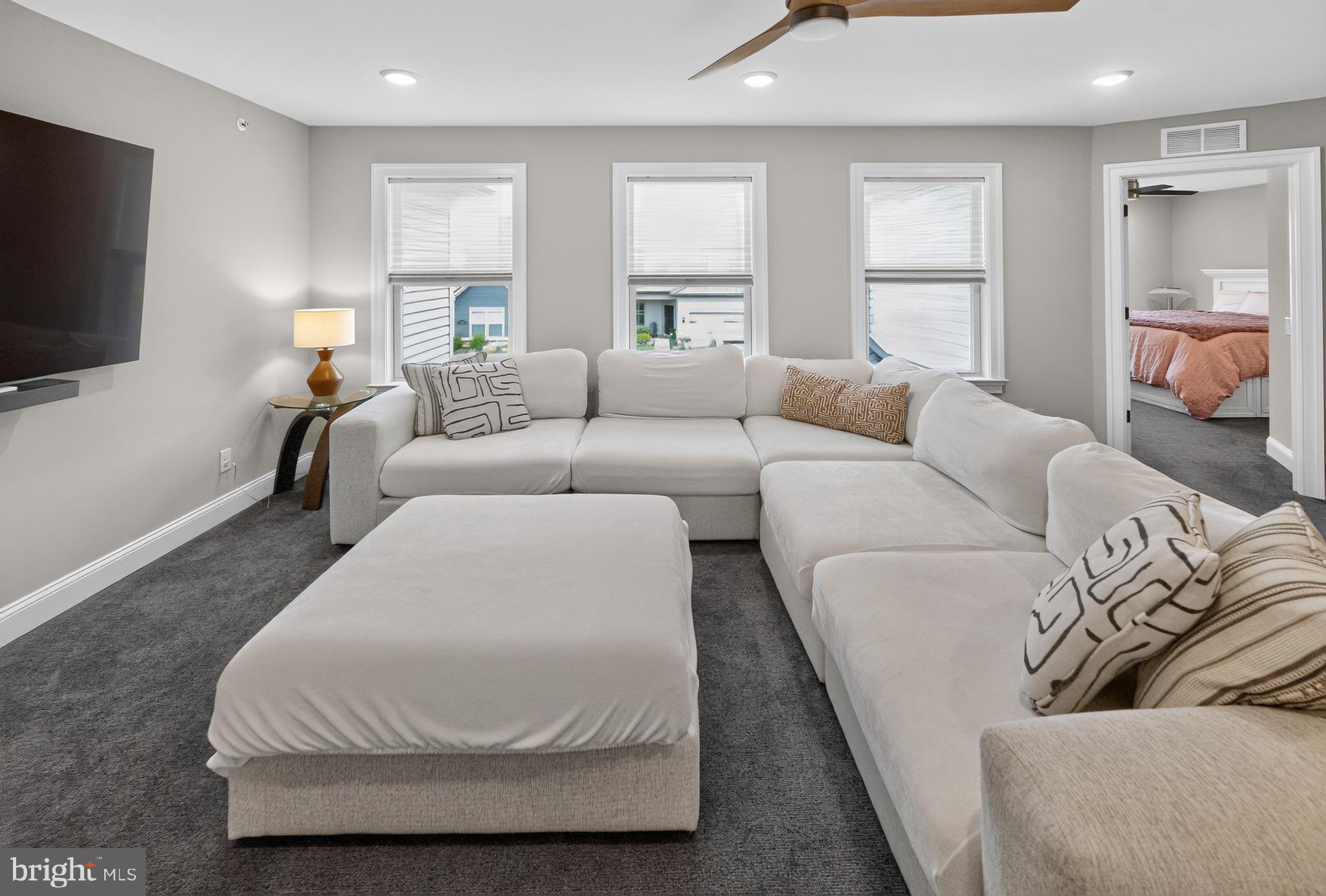 DEL WEBB NORTH PENN - Residential