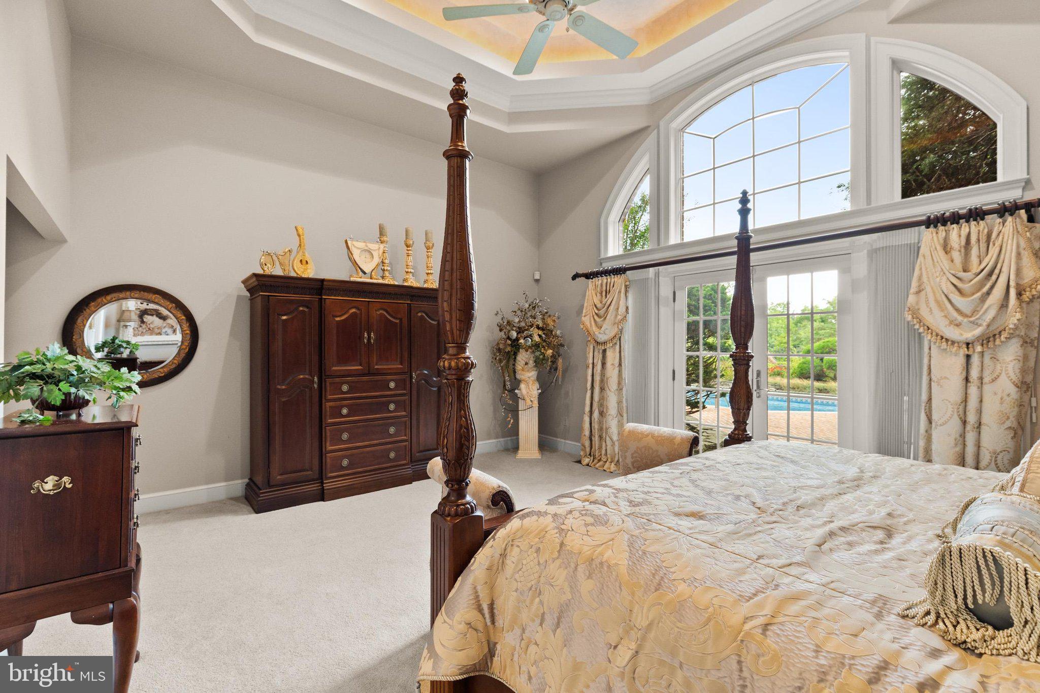 THORNHILL - Residential