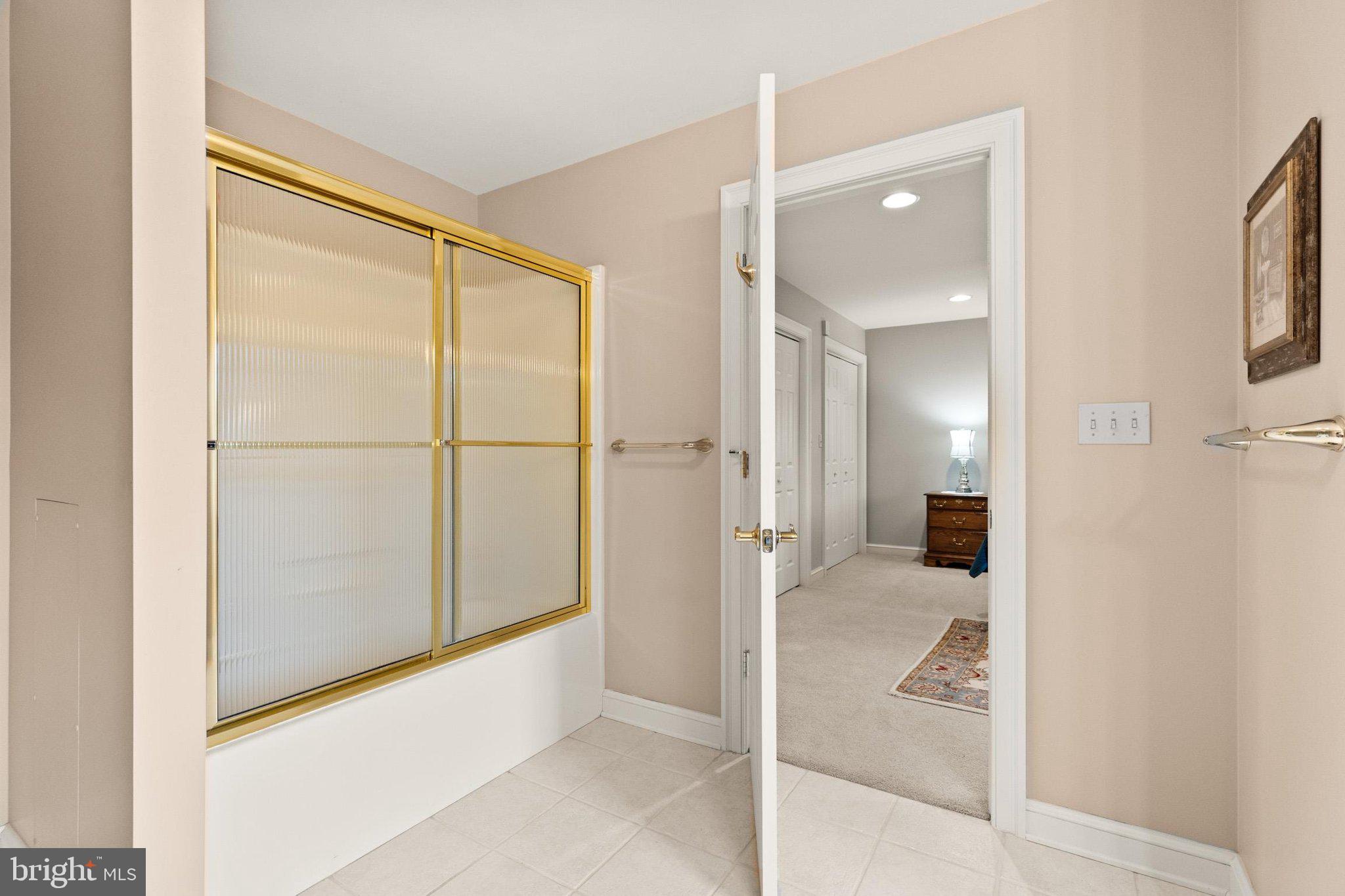 THORNHILL - Residential