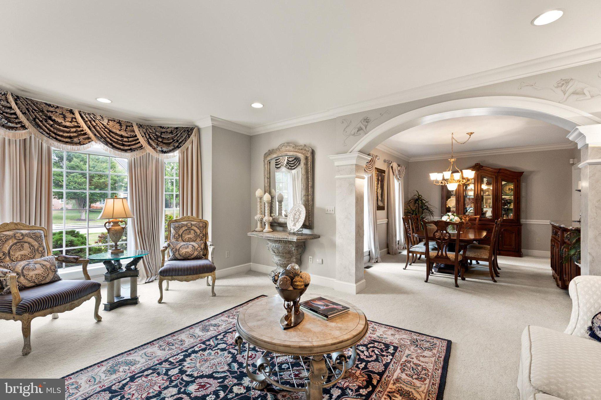 THORNHILL - Residential