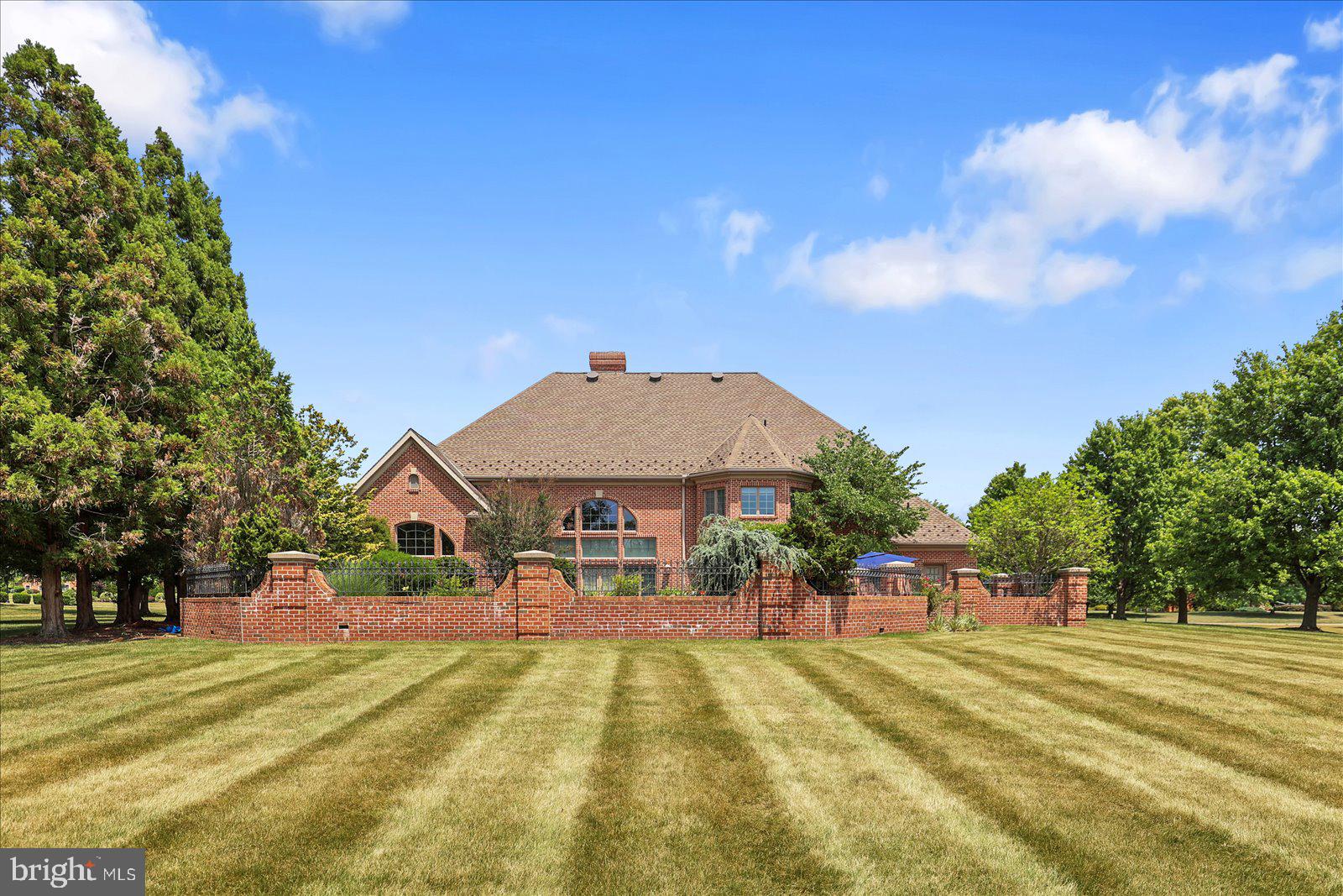 THORNHILL - Residential