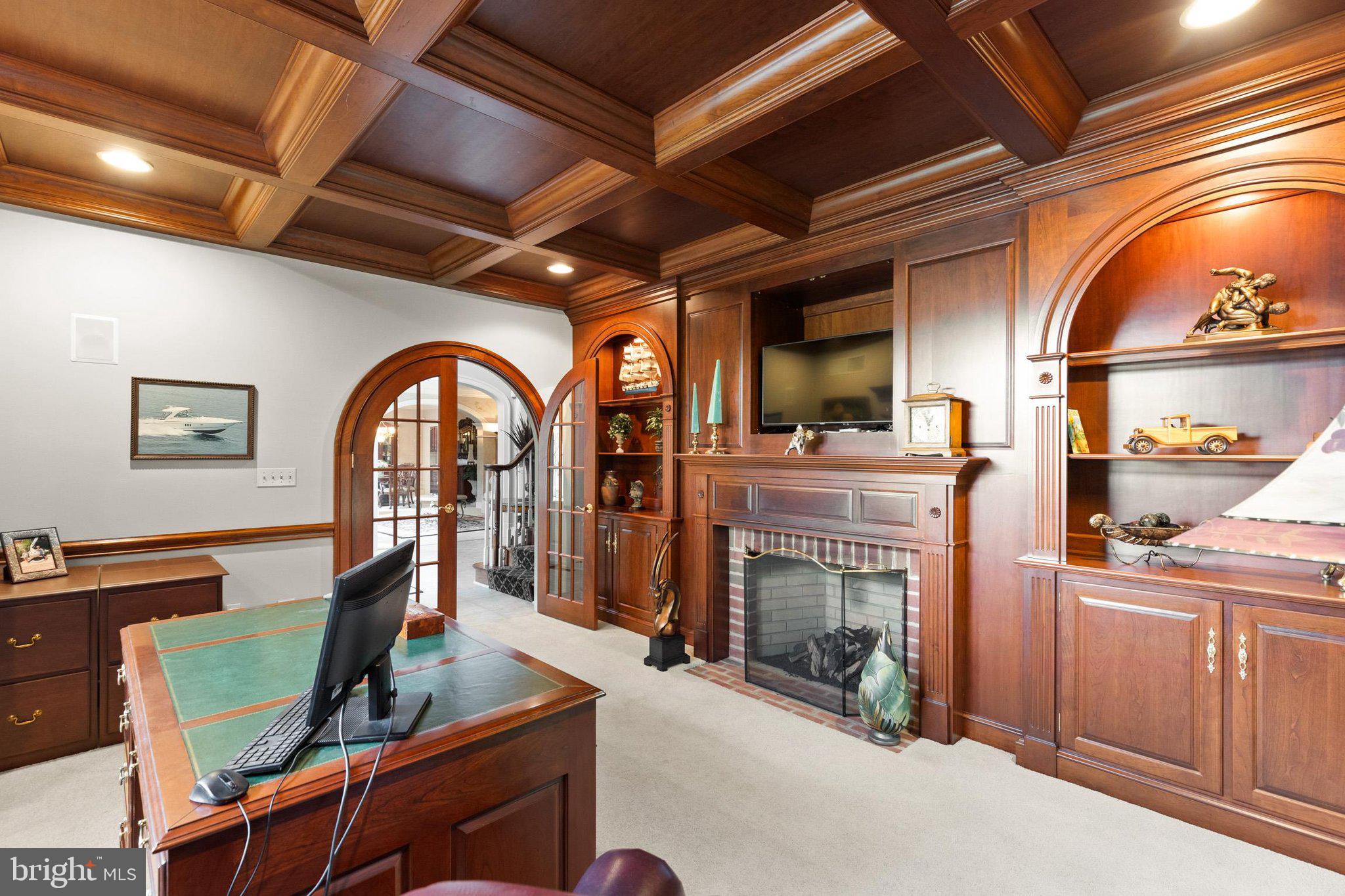 THORNHILL - Residential