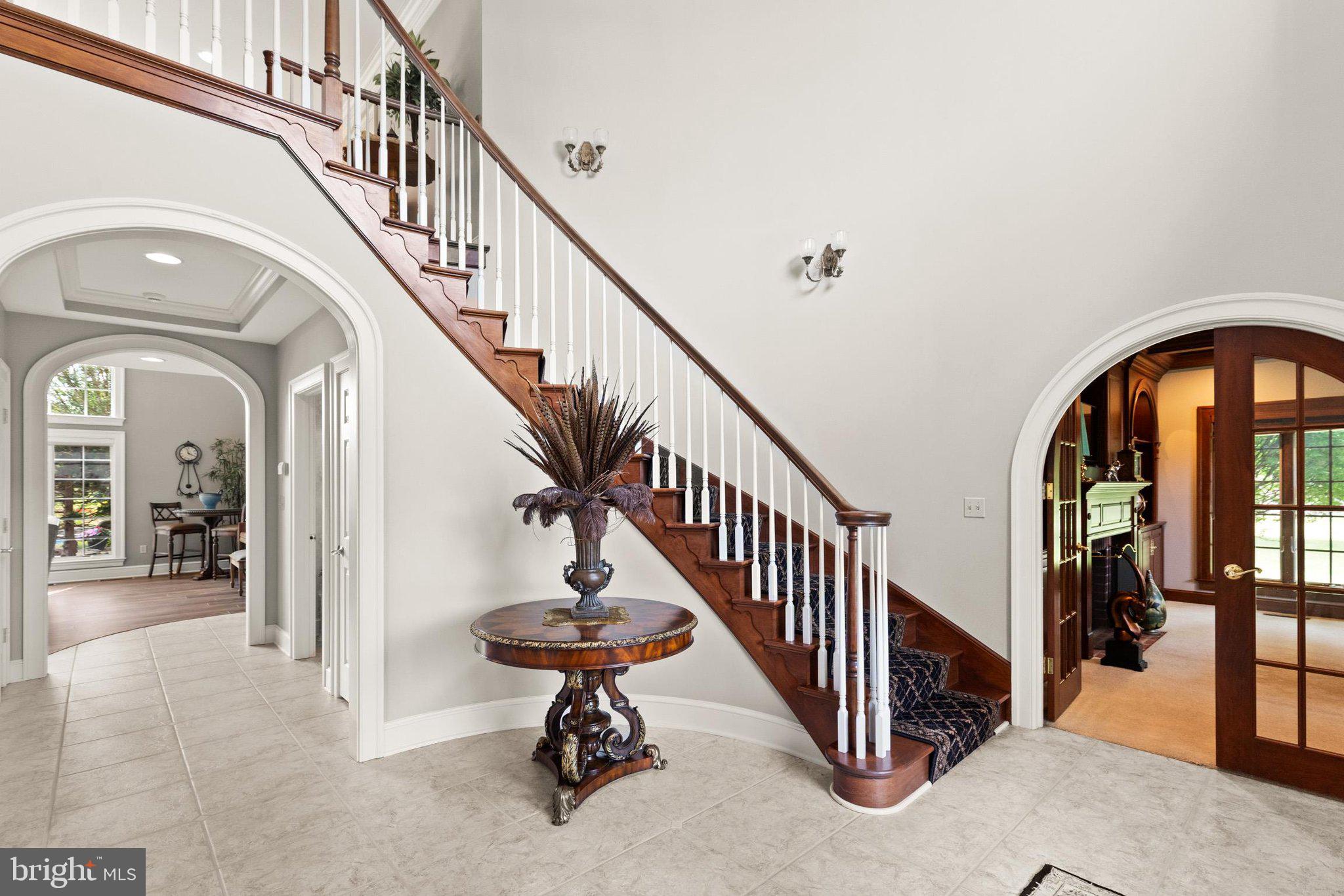 THORNHILL - Residential