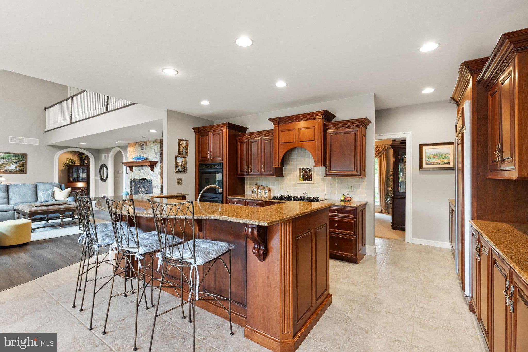 THORNHILL - Residential