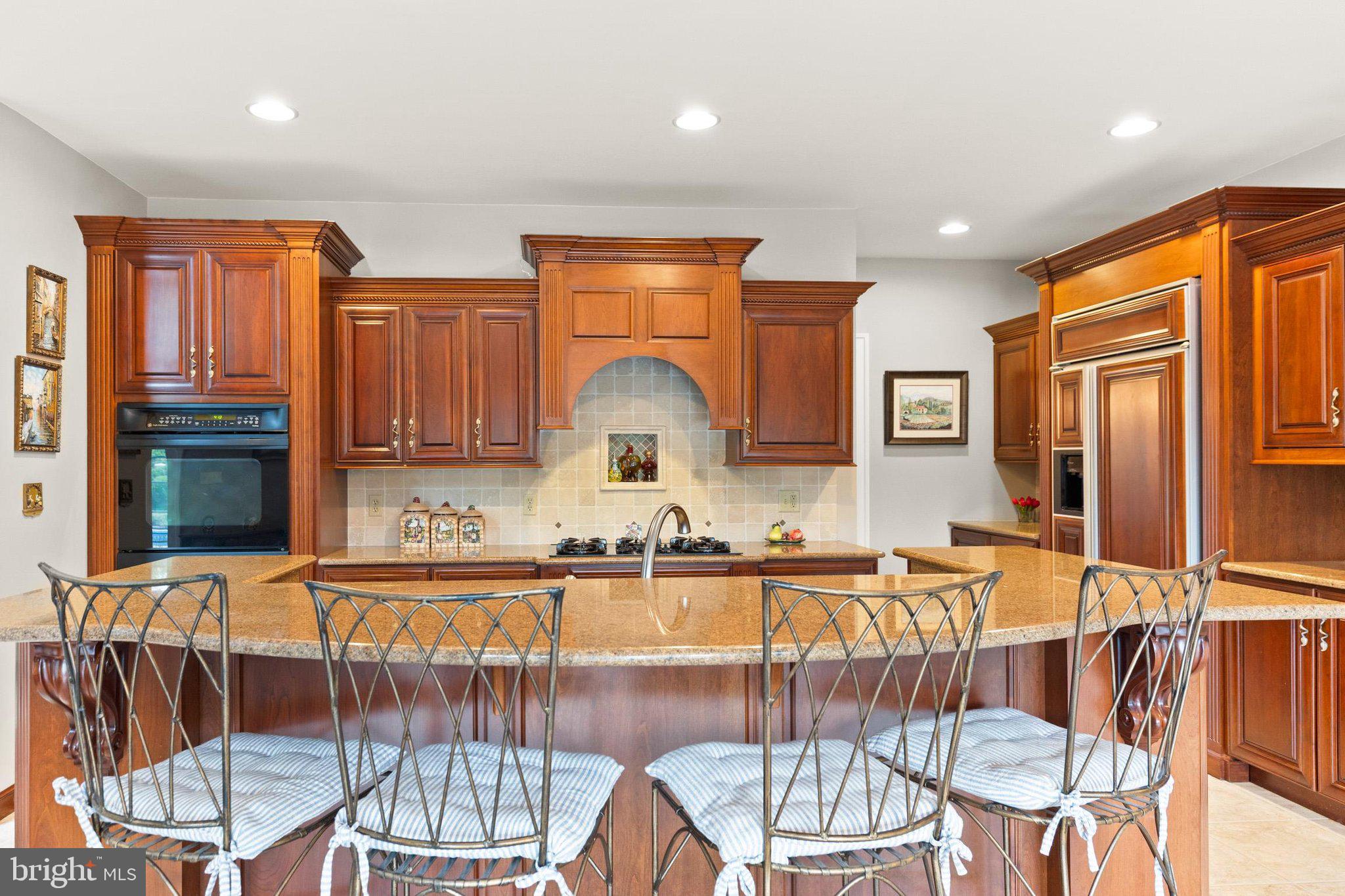 THORNHILL - Residential
