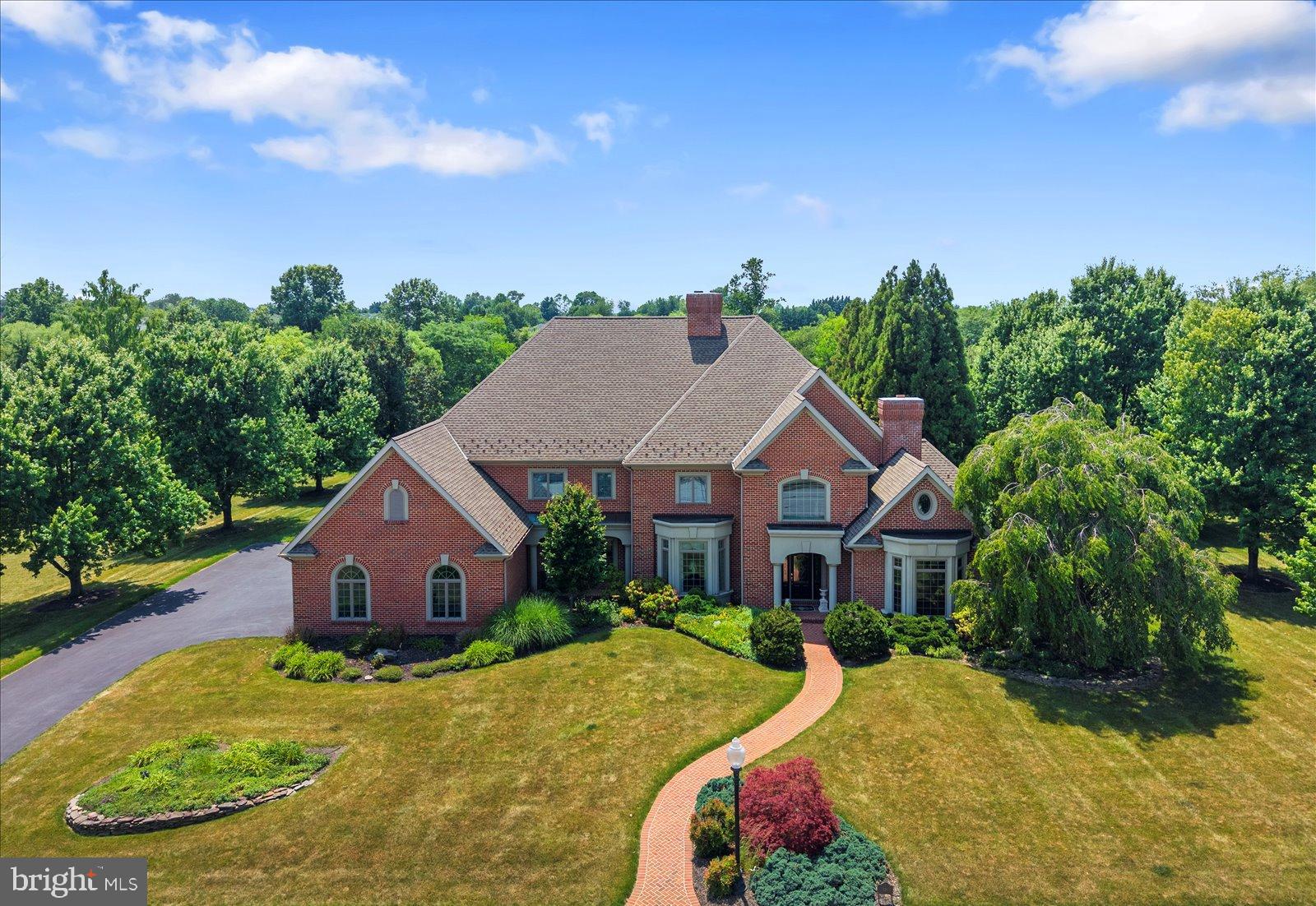 THORNHILL - Residential