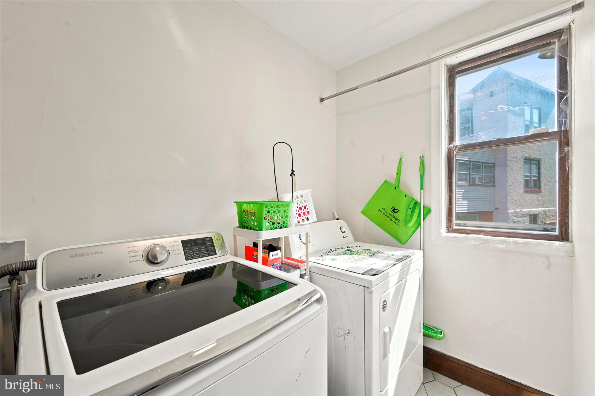 LANSDOWNE - Residential