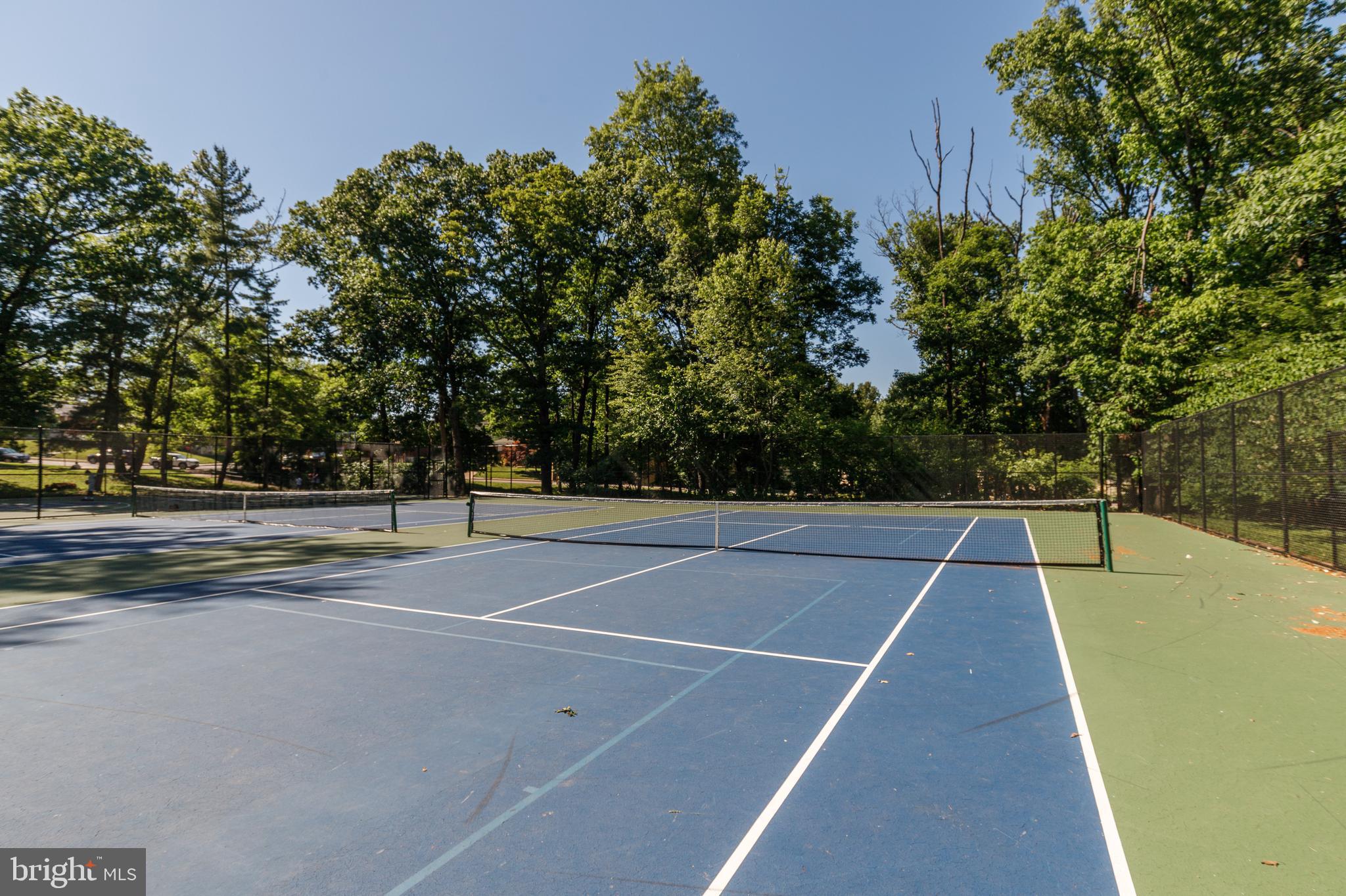 GLEN OAKS - Residential