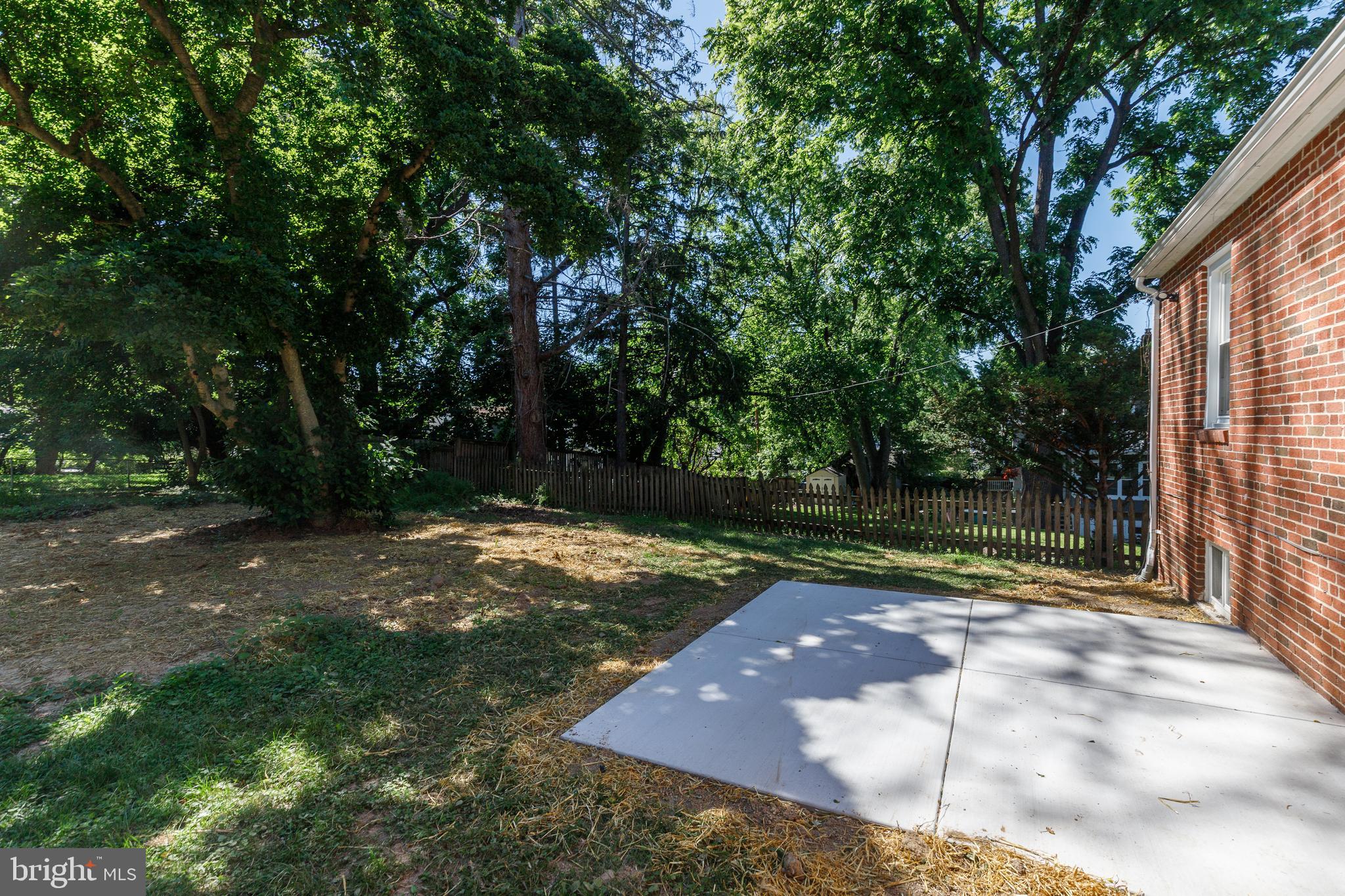 GLEN OAKS - Residential