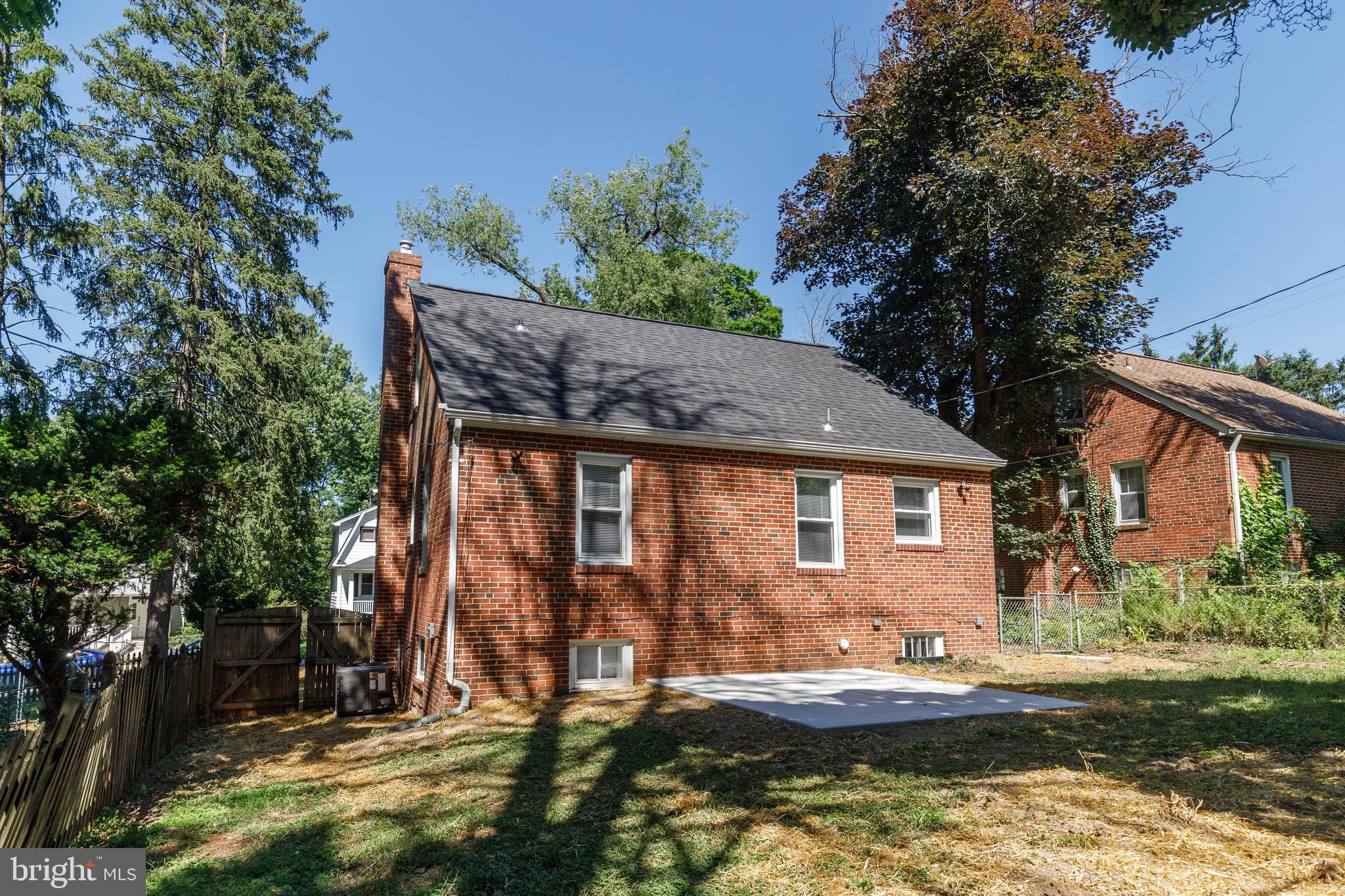 GLEN OAKS - Residential