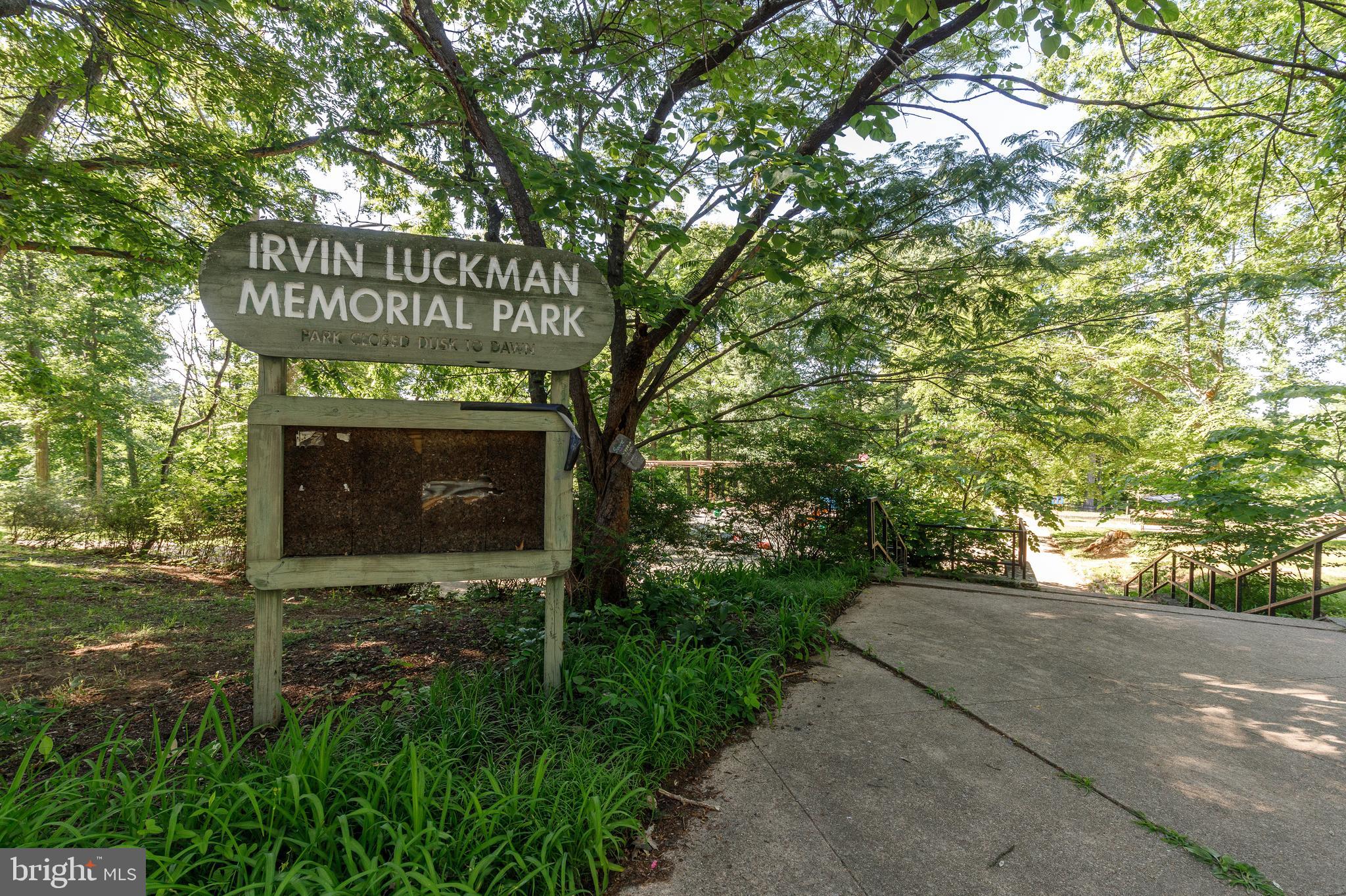 GLEN OAKS - Residential