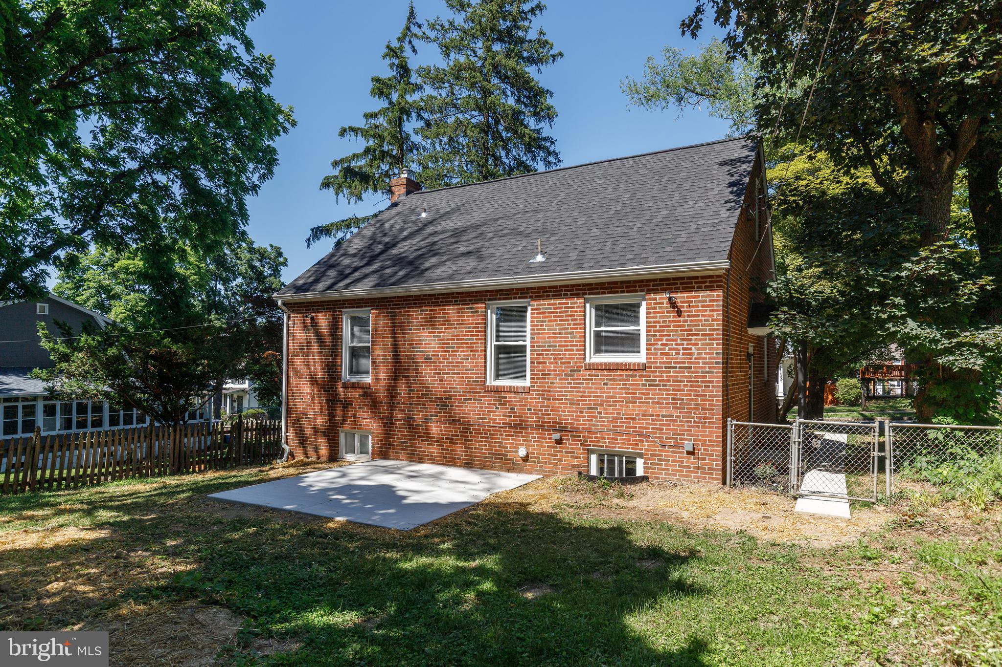 GLEN OAKS - Residential