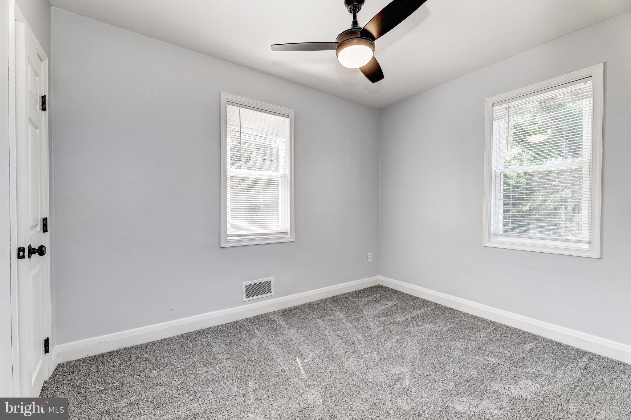 GLEN OAKS - Residential
