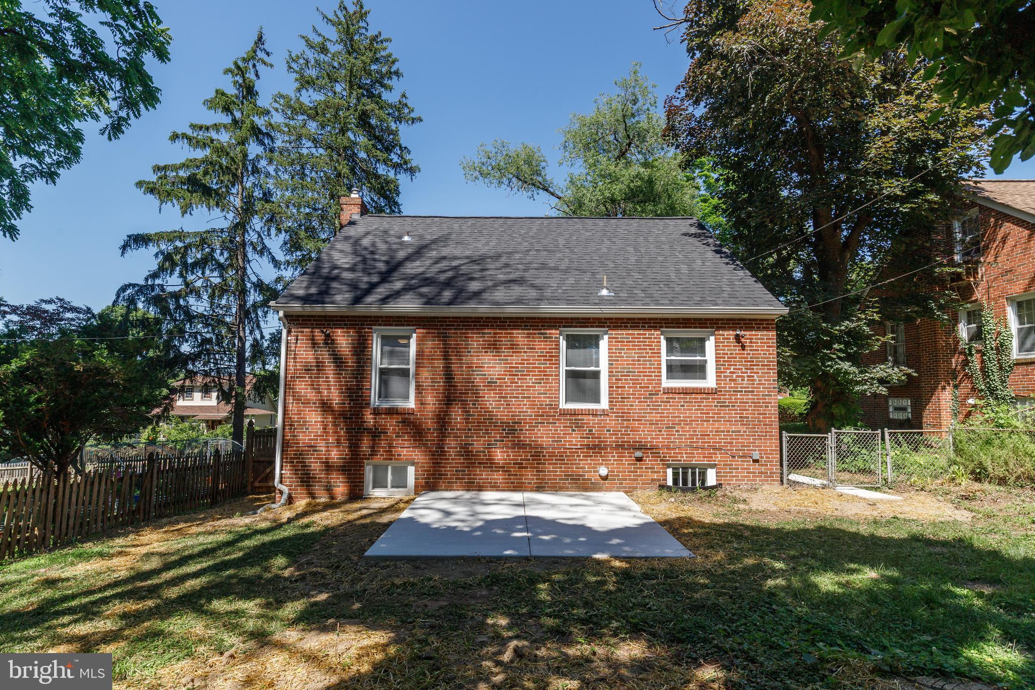 GLEN OAKS - Residential