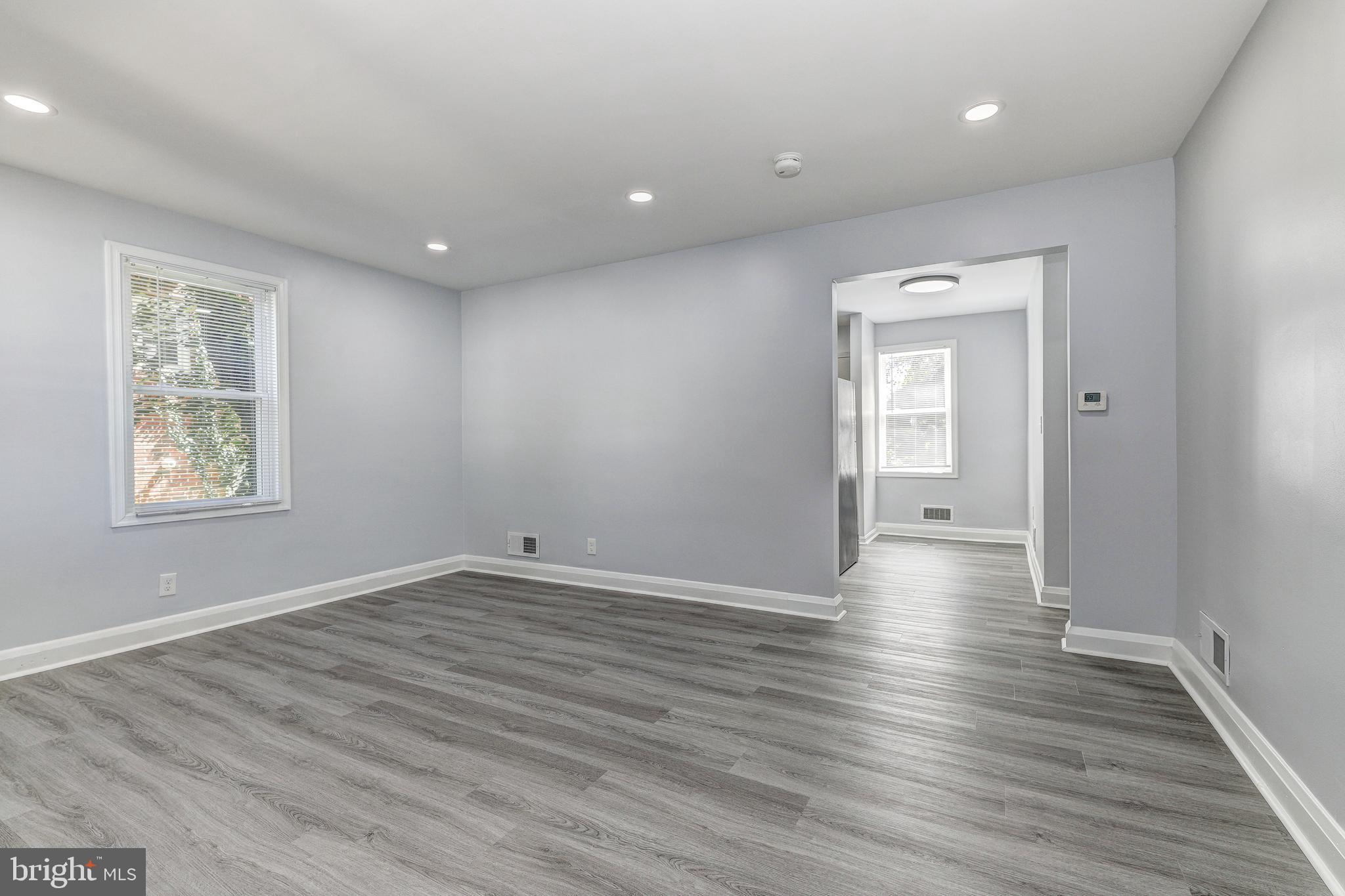 GLEN OAKS - Residential