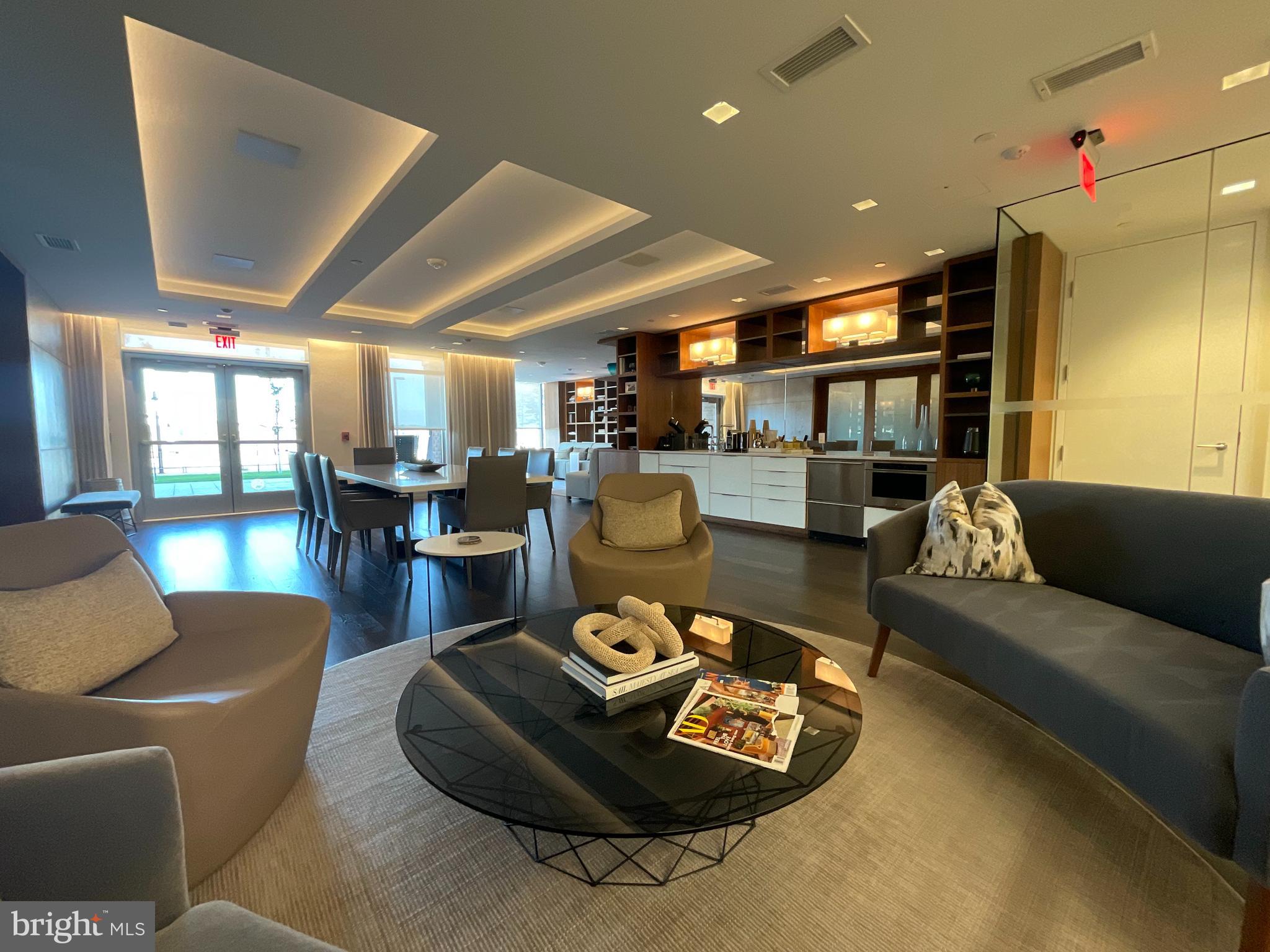 ROBINSON LANDING - Residential