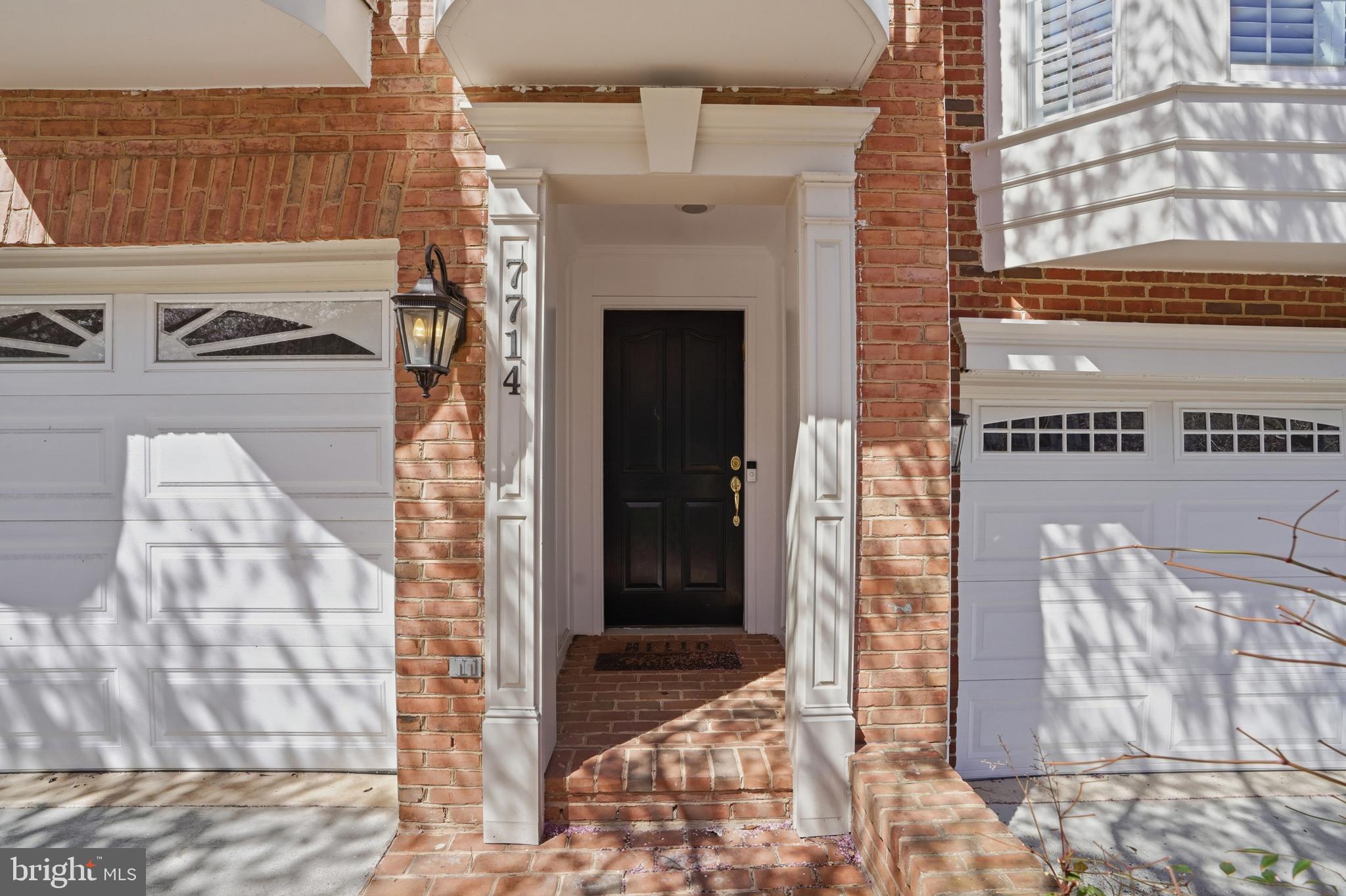 MCLEAN PLACE - Residential