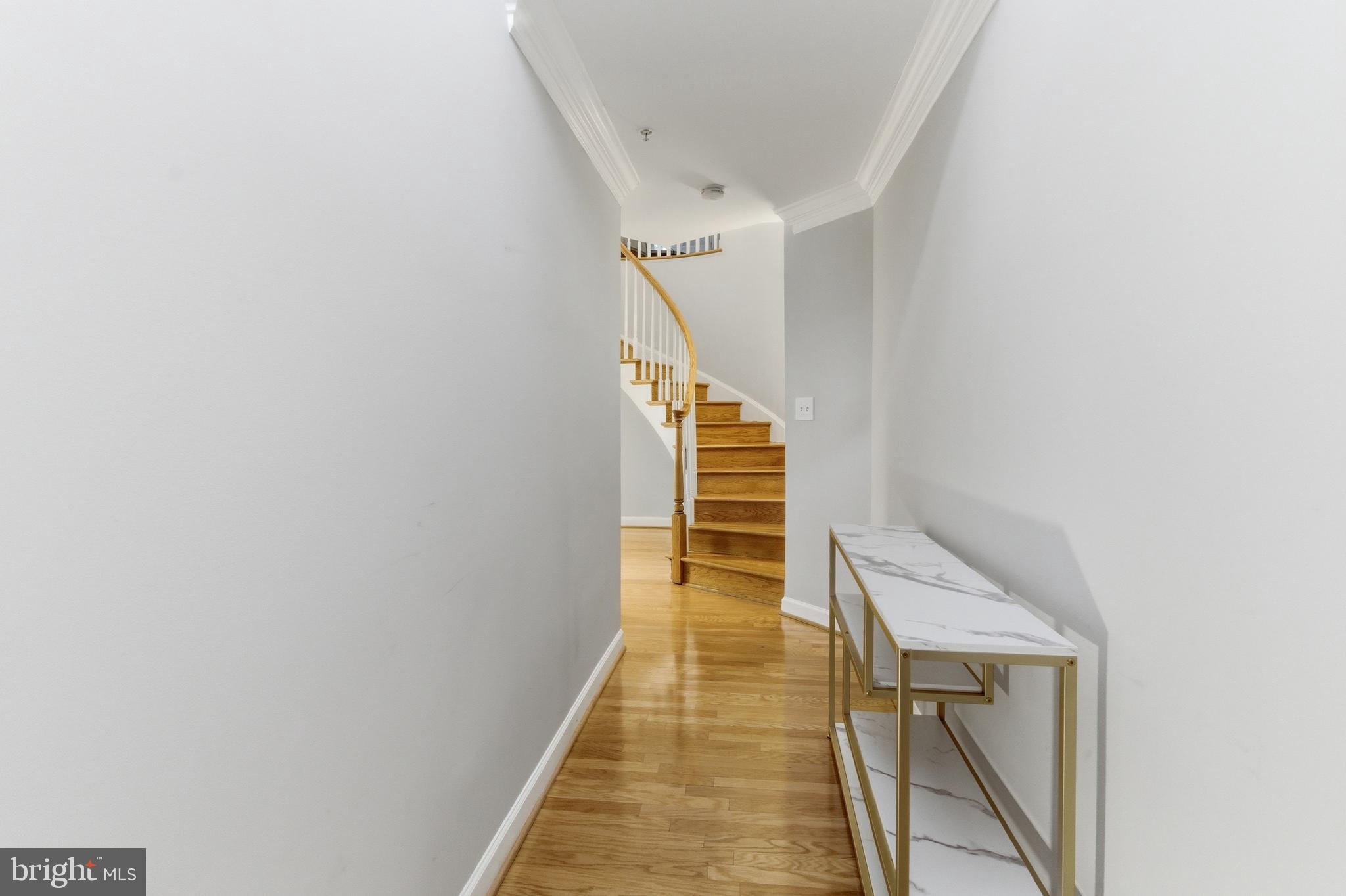 MCLEAN PLACE - Residential