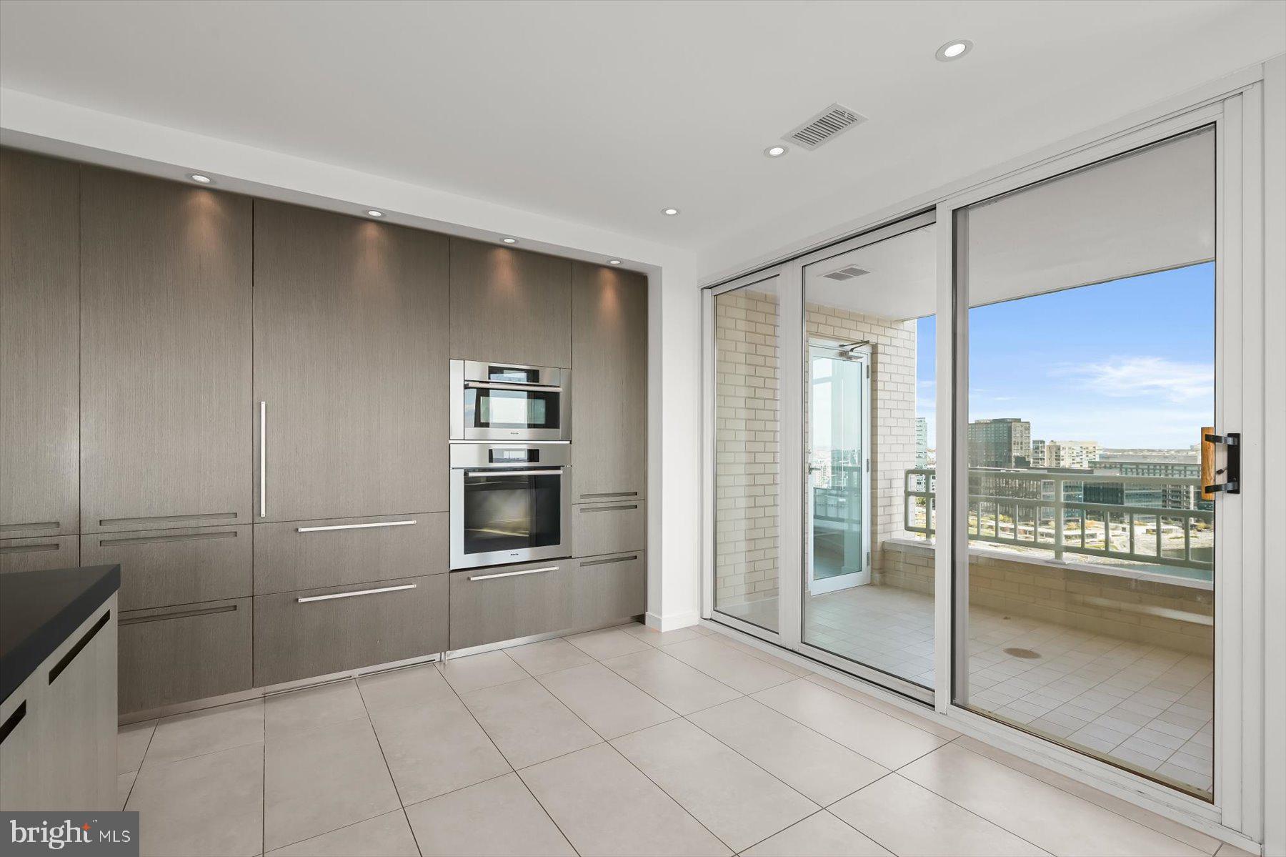 HARBORVIEW - Residential