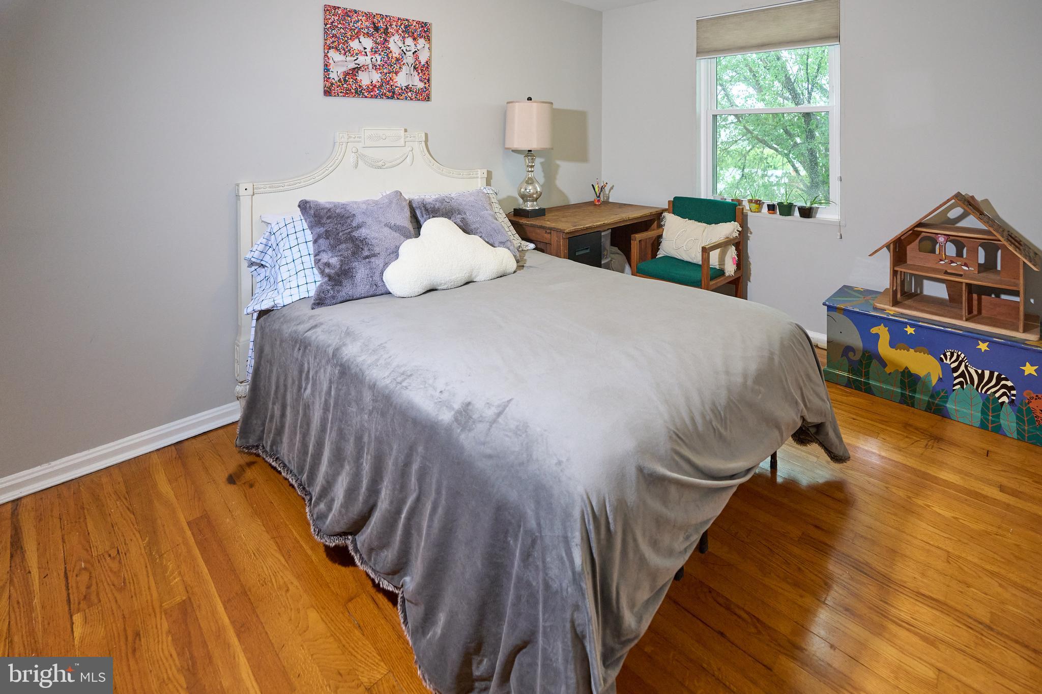 WARWICK VILLAGE - Residential Lease