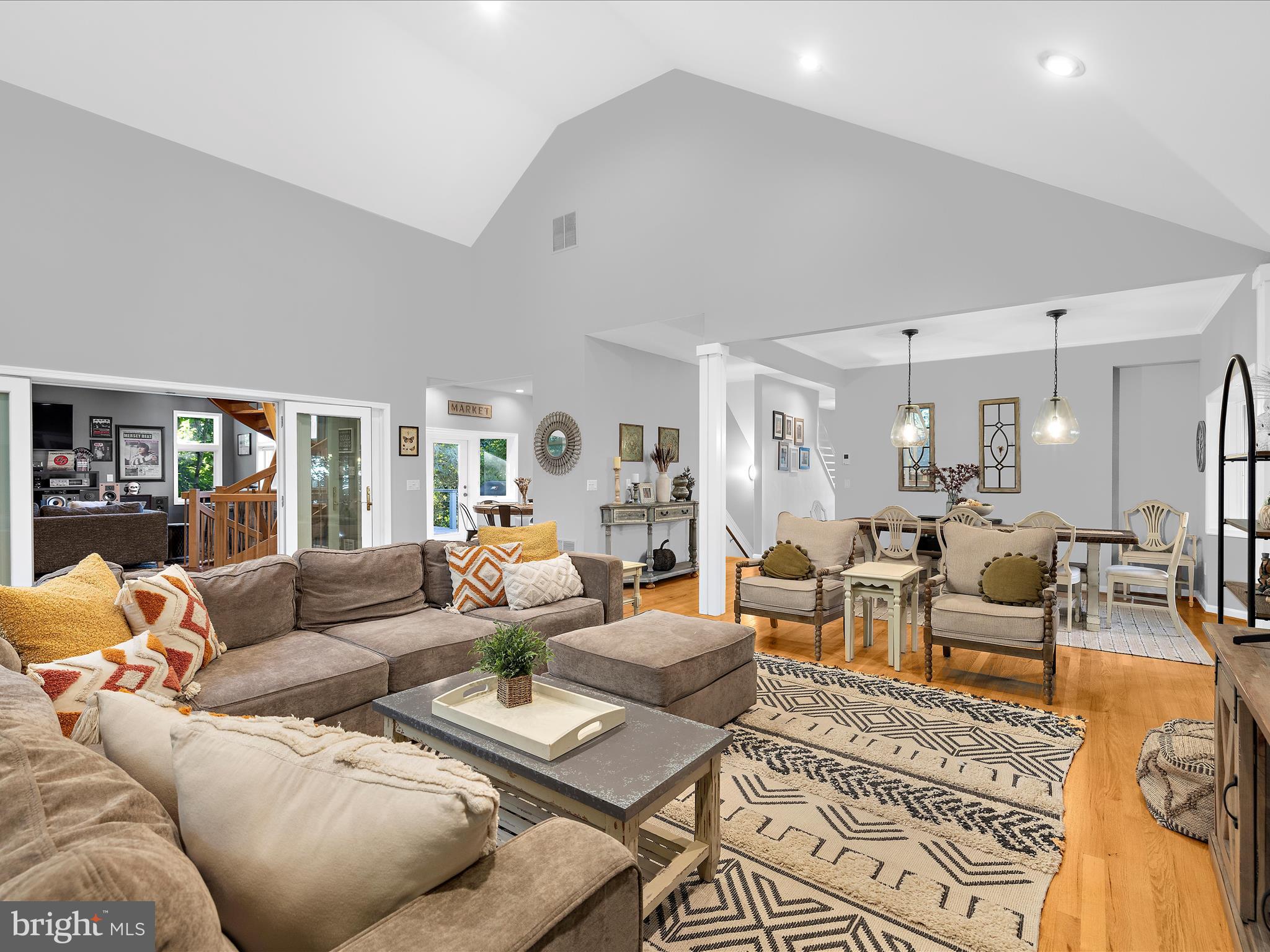 ROUND BAY - Residential