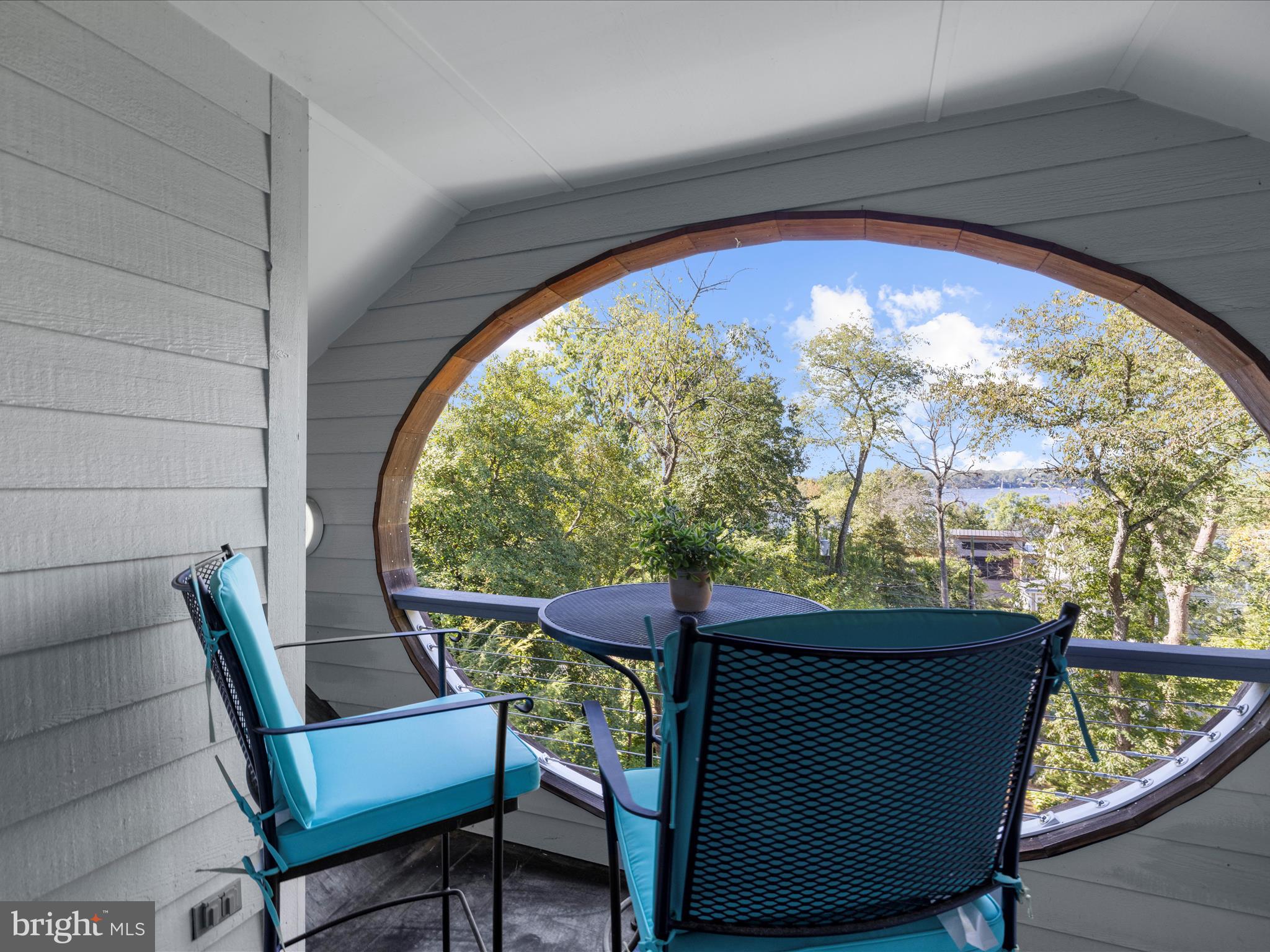 ROUND BAY - Residential
