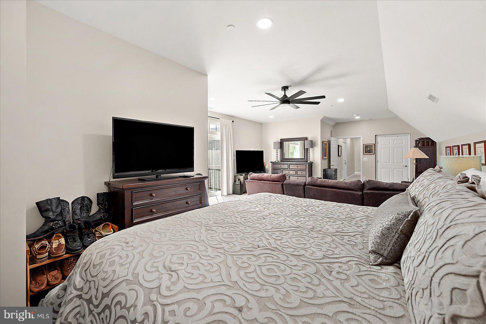 GLEN RIDDLE - Residential