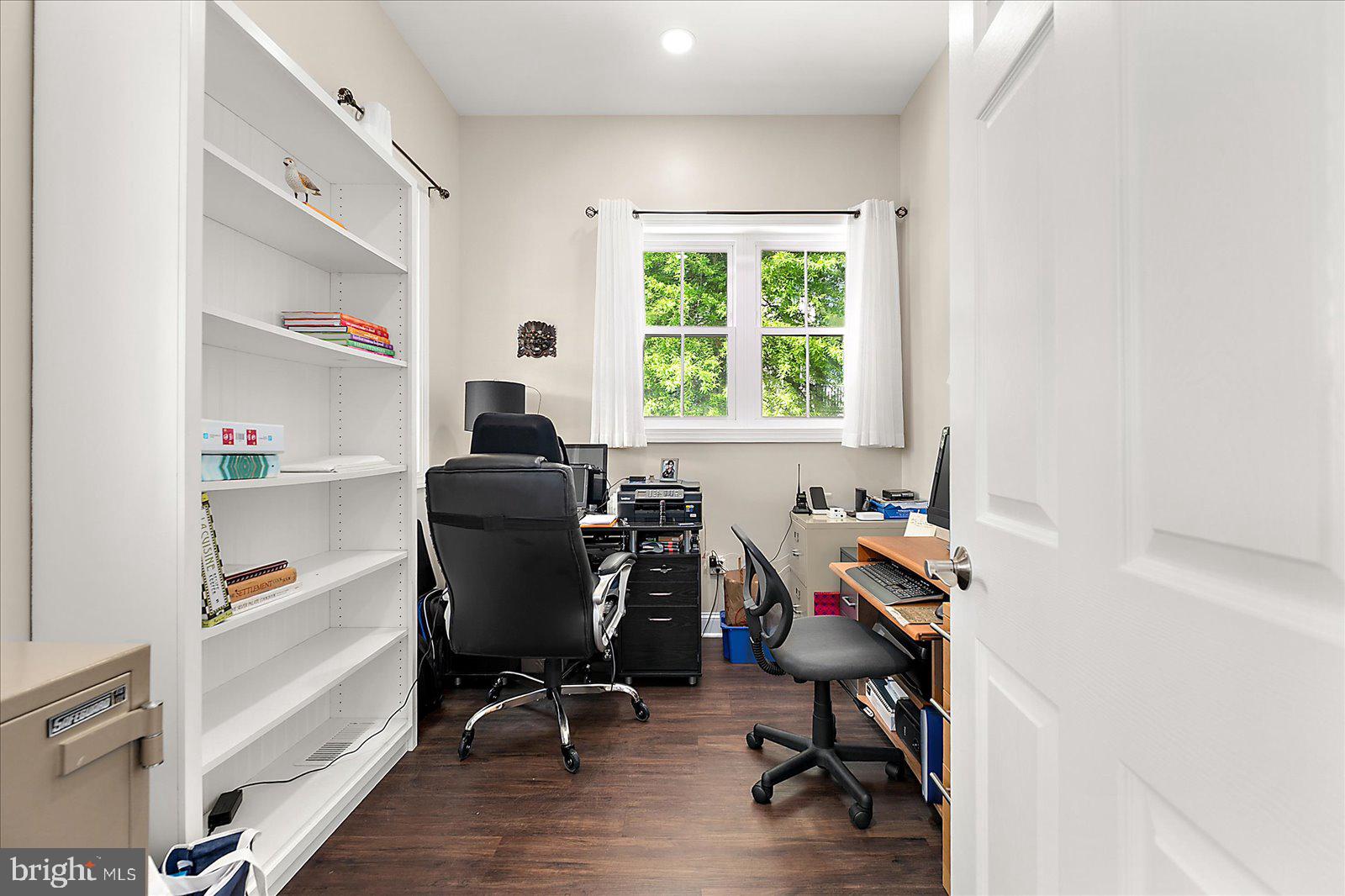 GLEN RIDDLE - Residential