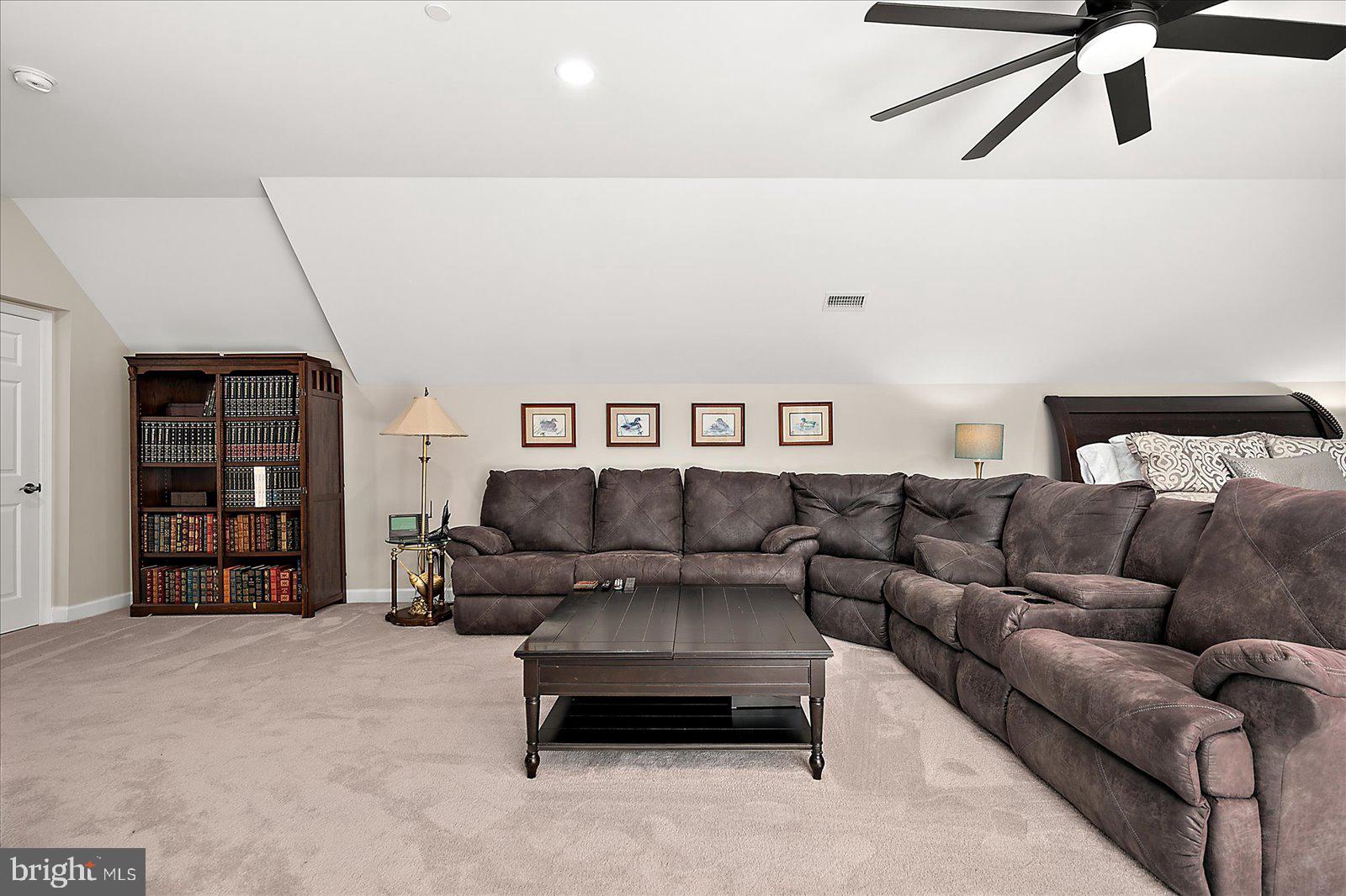 GLEN RIDDLE - Residential