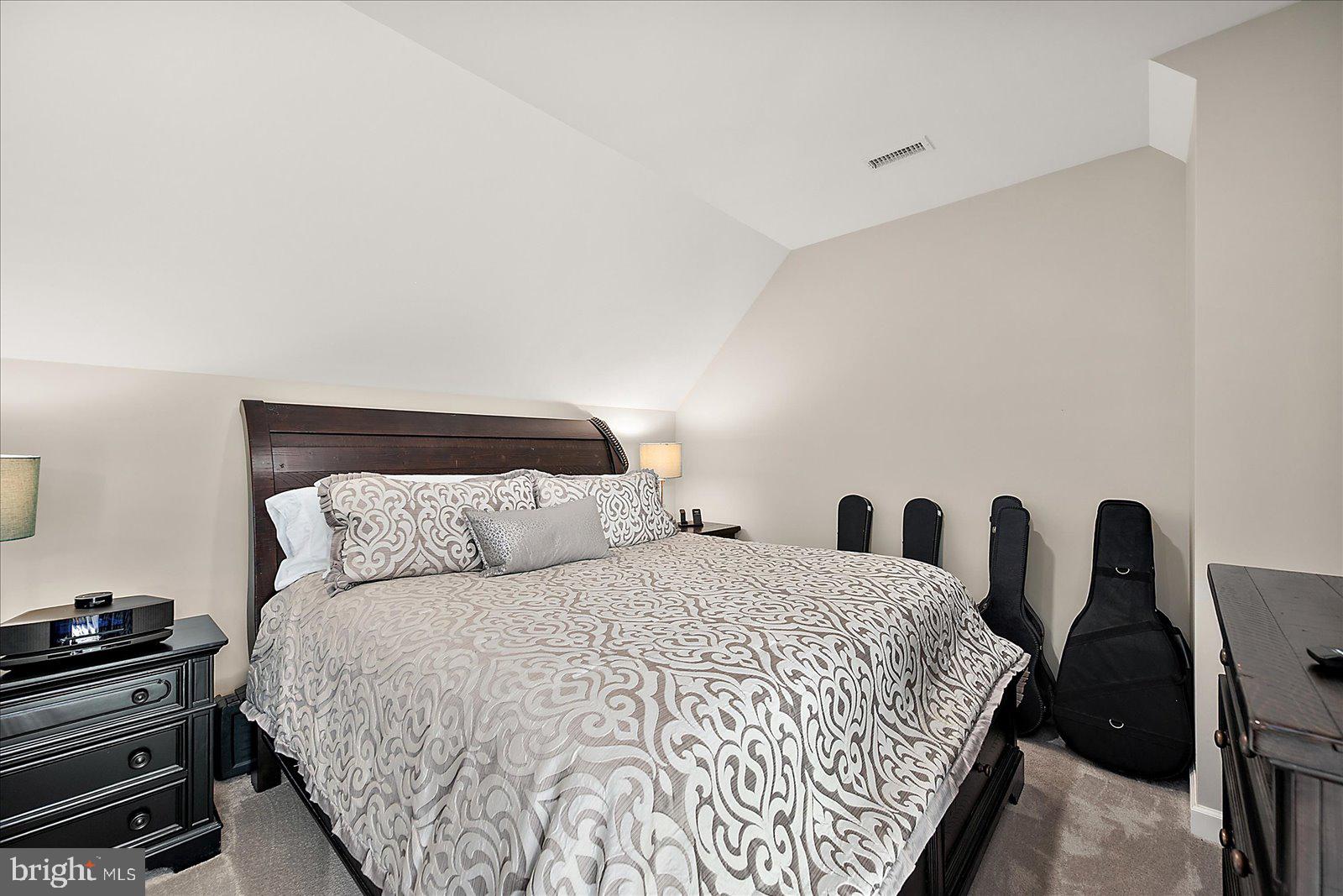 GLEN RIDDLE - Residential