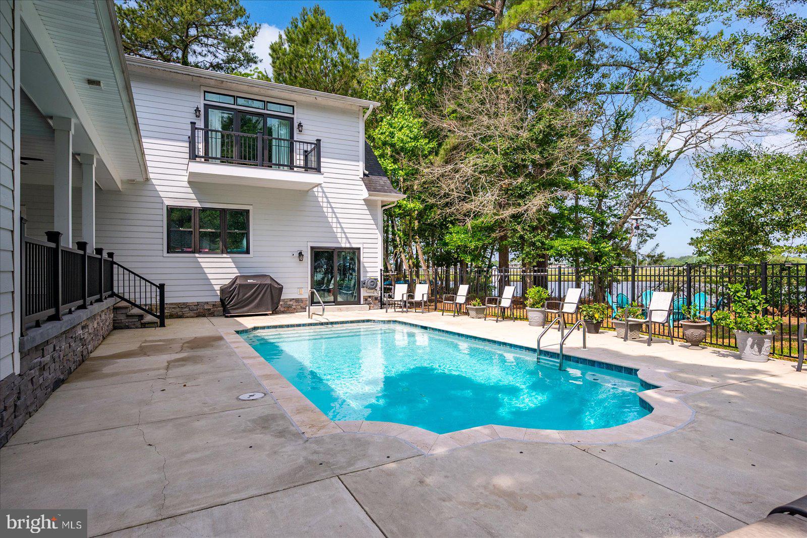 GLEN RIDDLE - Residential